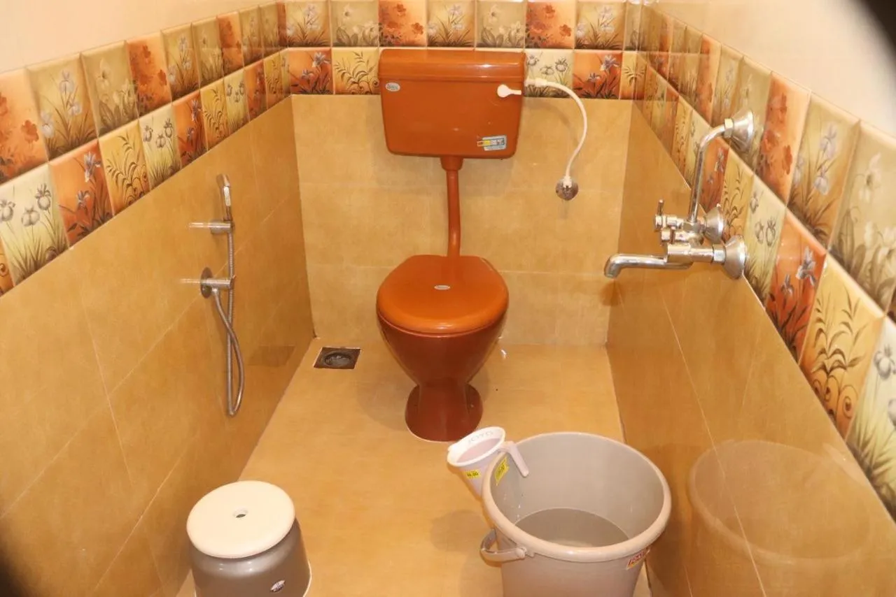 Deluxe Double Room - single occupancy in St. Anthony guest house.