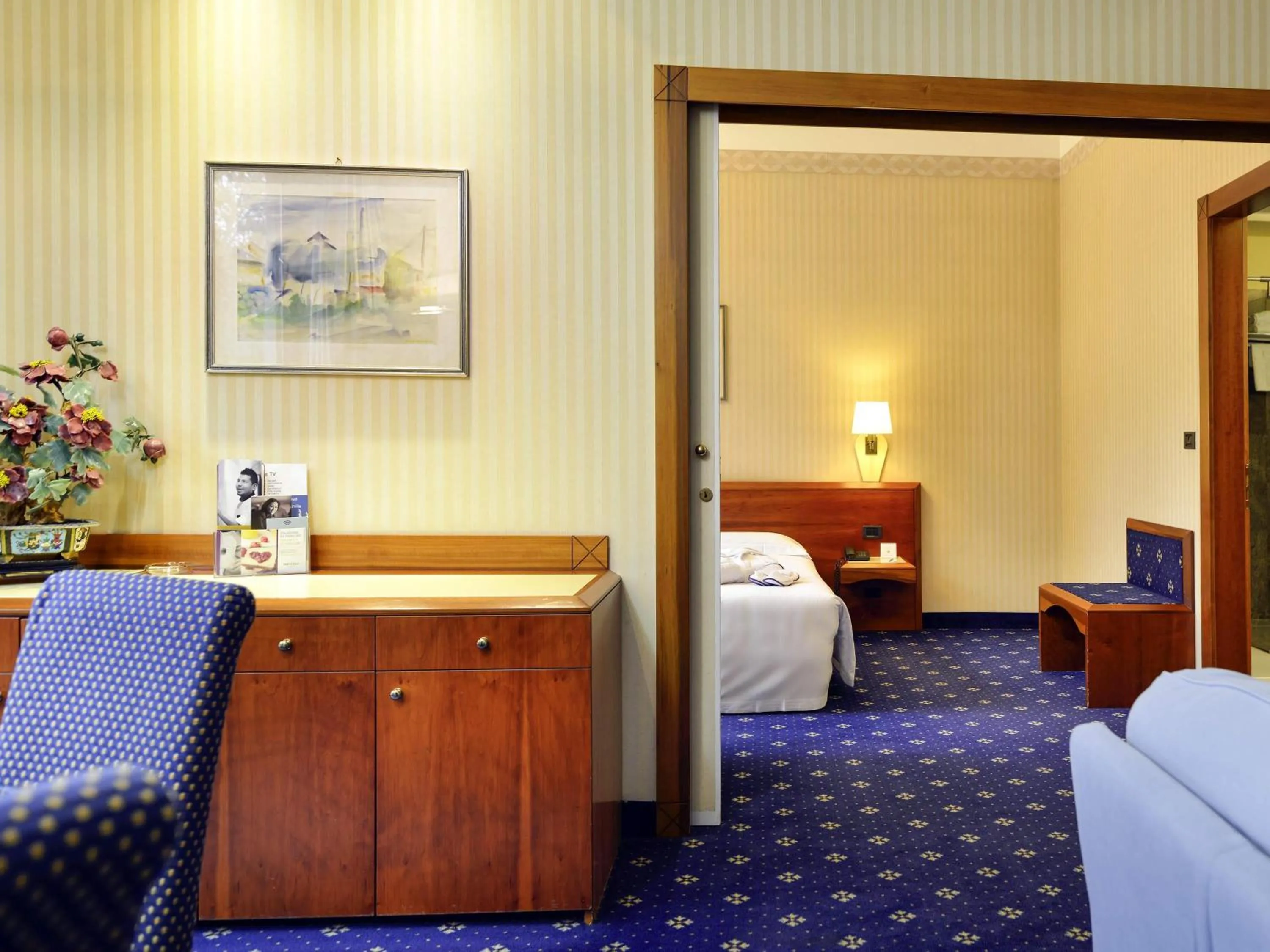 Bedroom, Bed in Mercure Reggio Emilia Centro Astoria