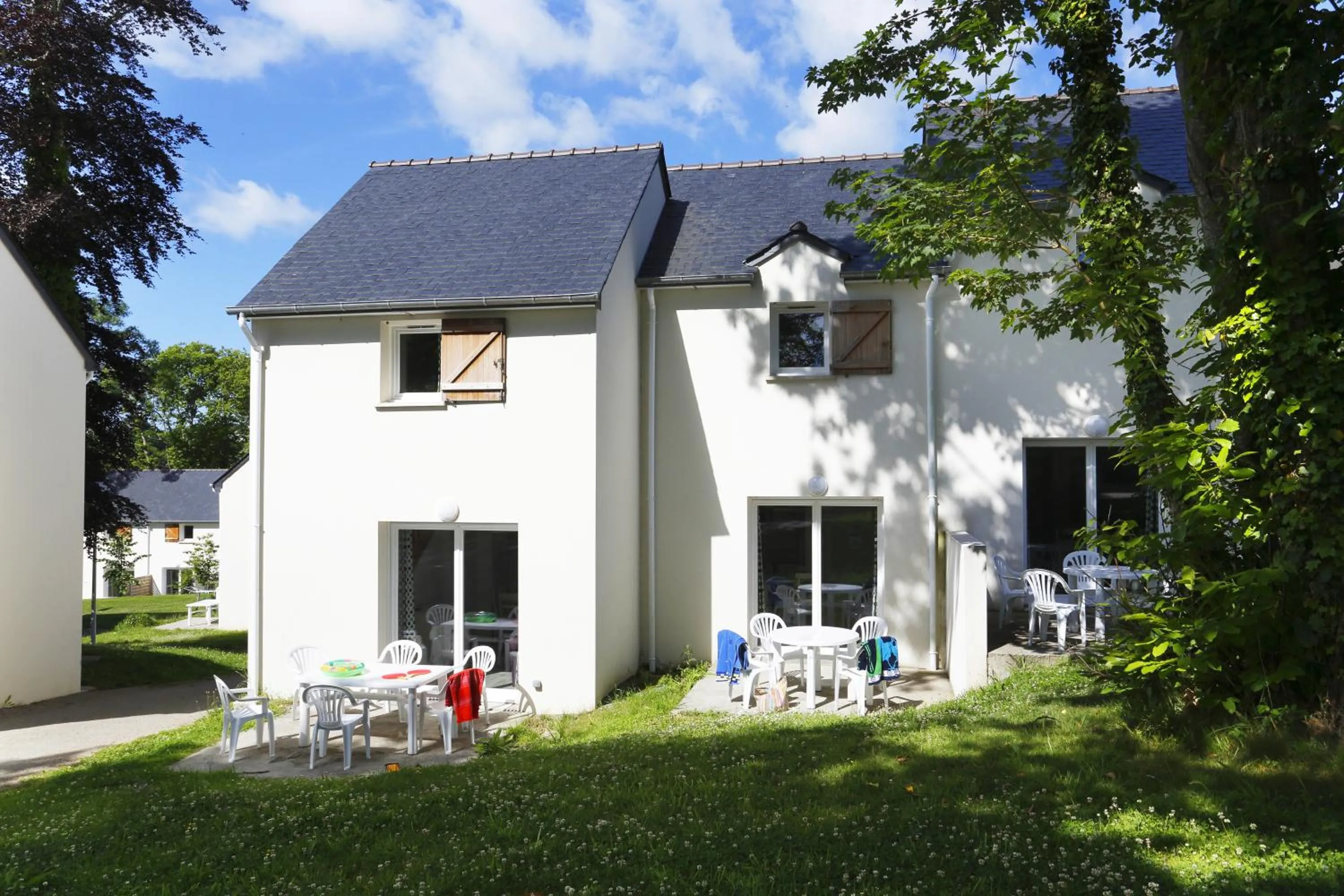 Patio in Terres de France Le Domaine de la Baie