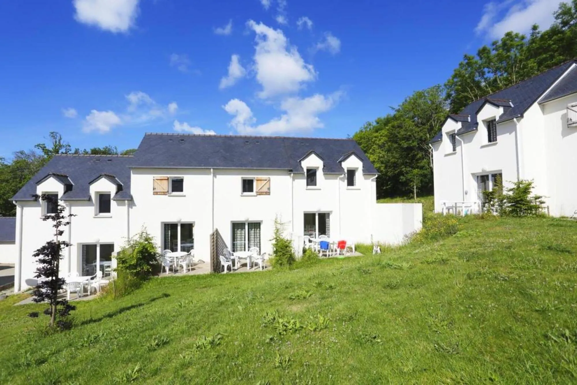 Property building in Terres de France Le Domaine de la Baie