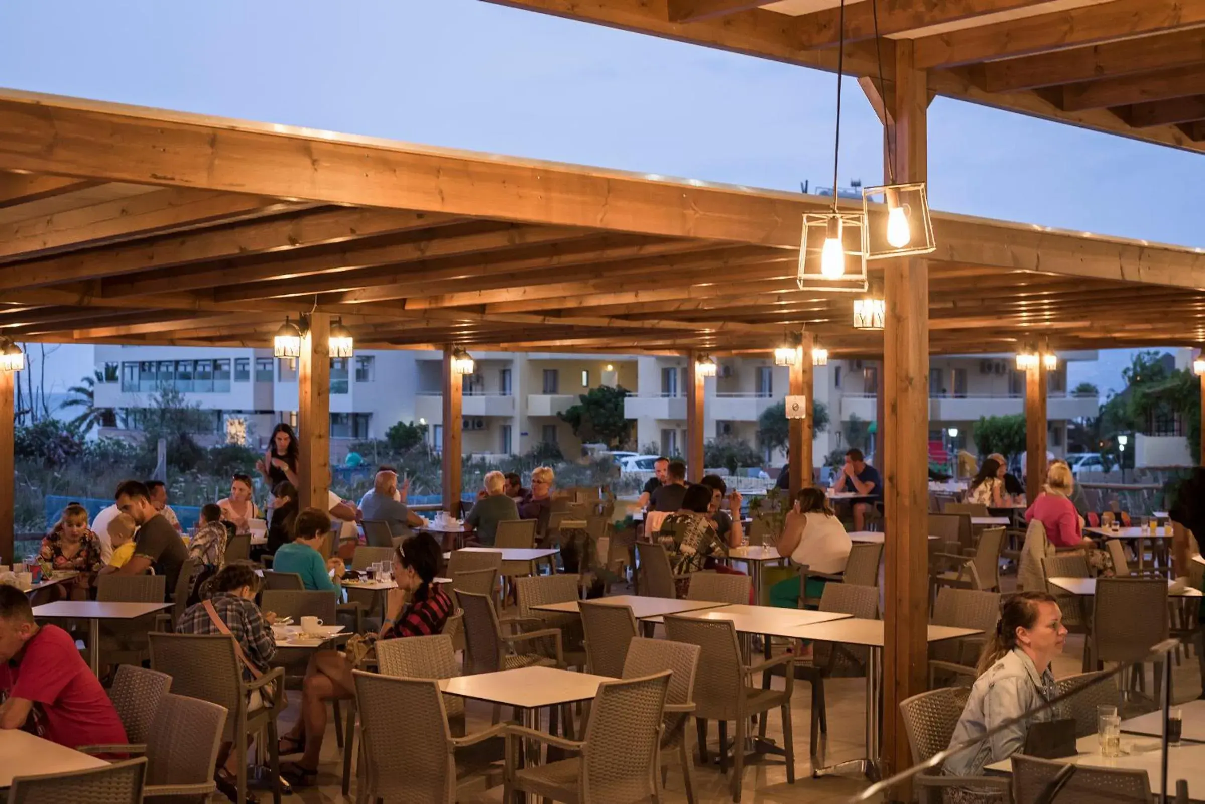 Restaurant/places to eat in Summer Beach Hotel Restaurant/places to eat in Summer Beach Hotel