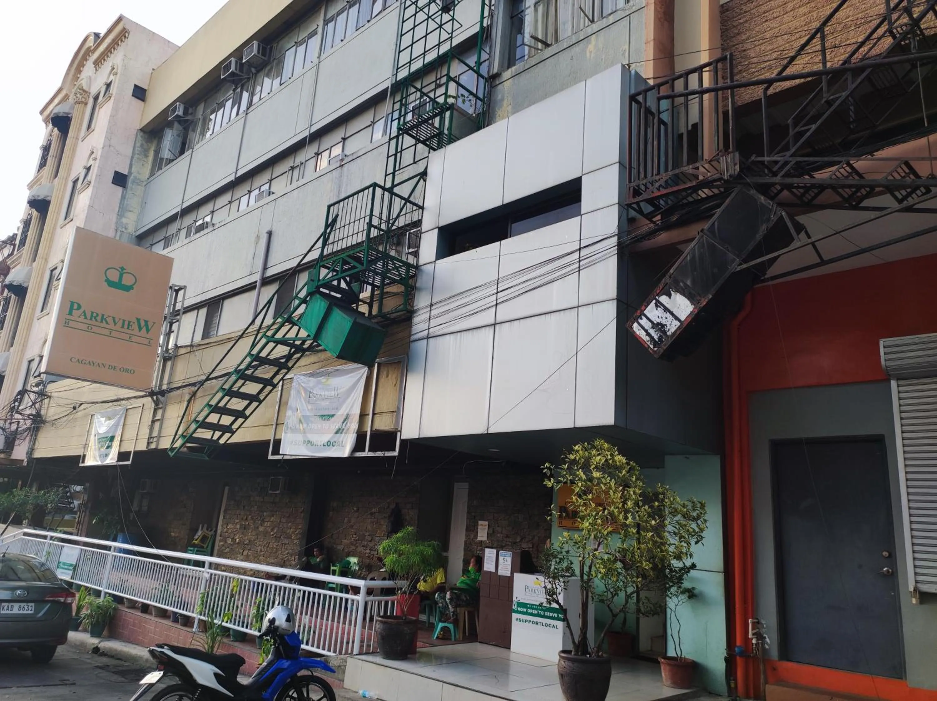 Property building in Parkview Hotel