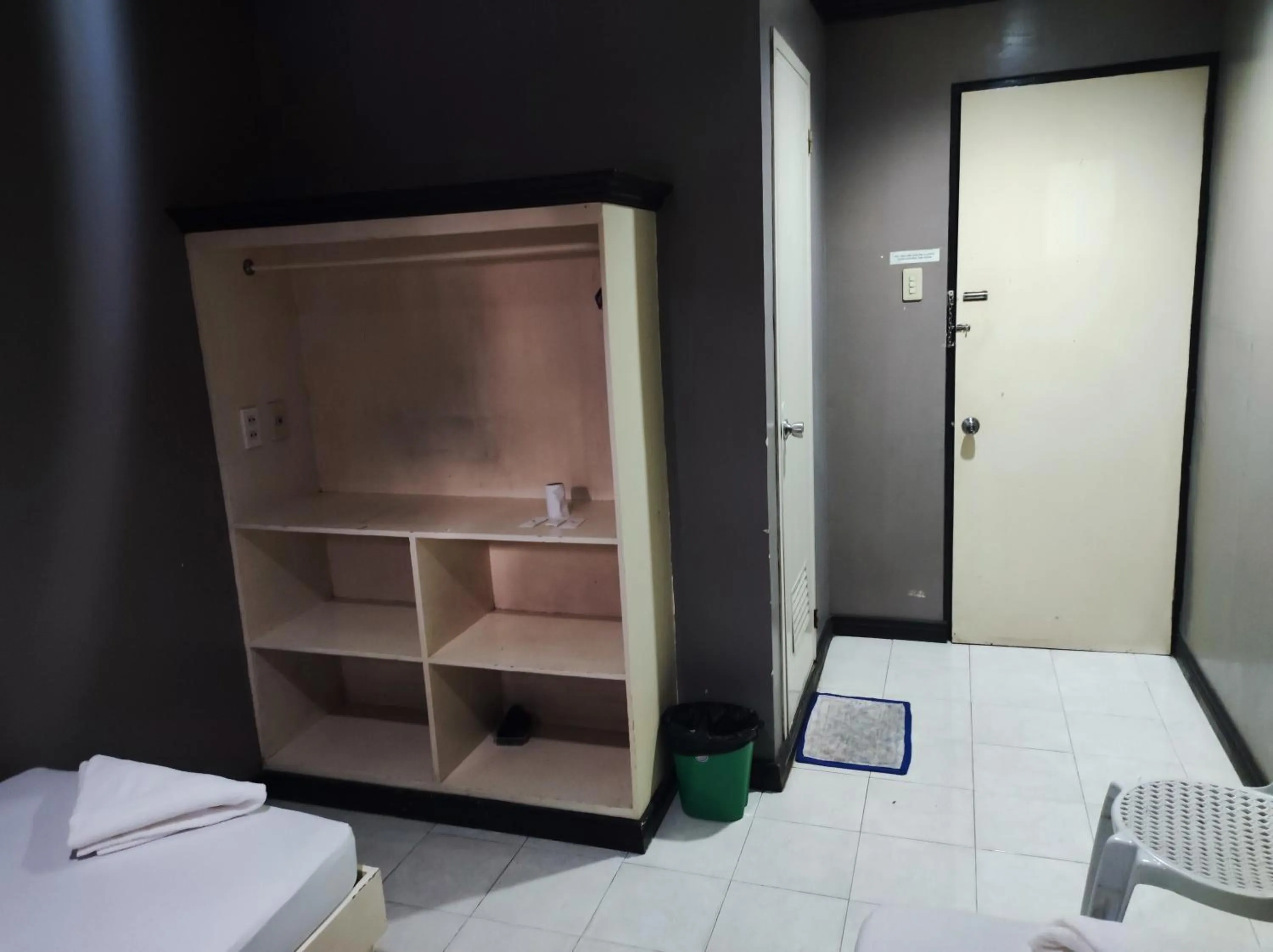 Bed in Parkview Hotel