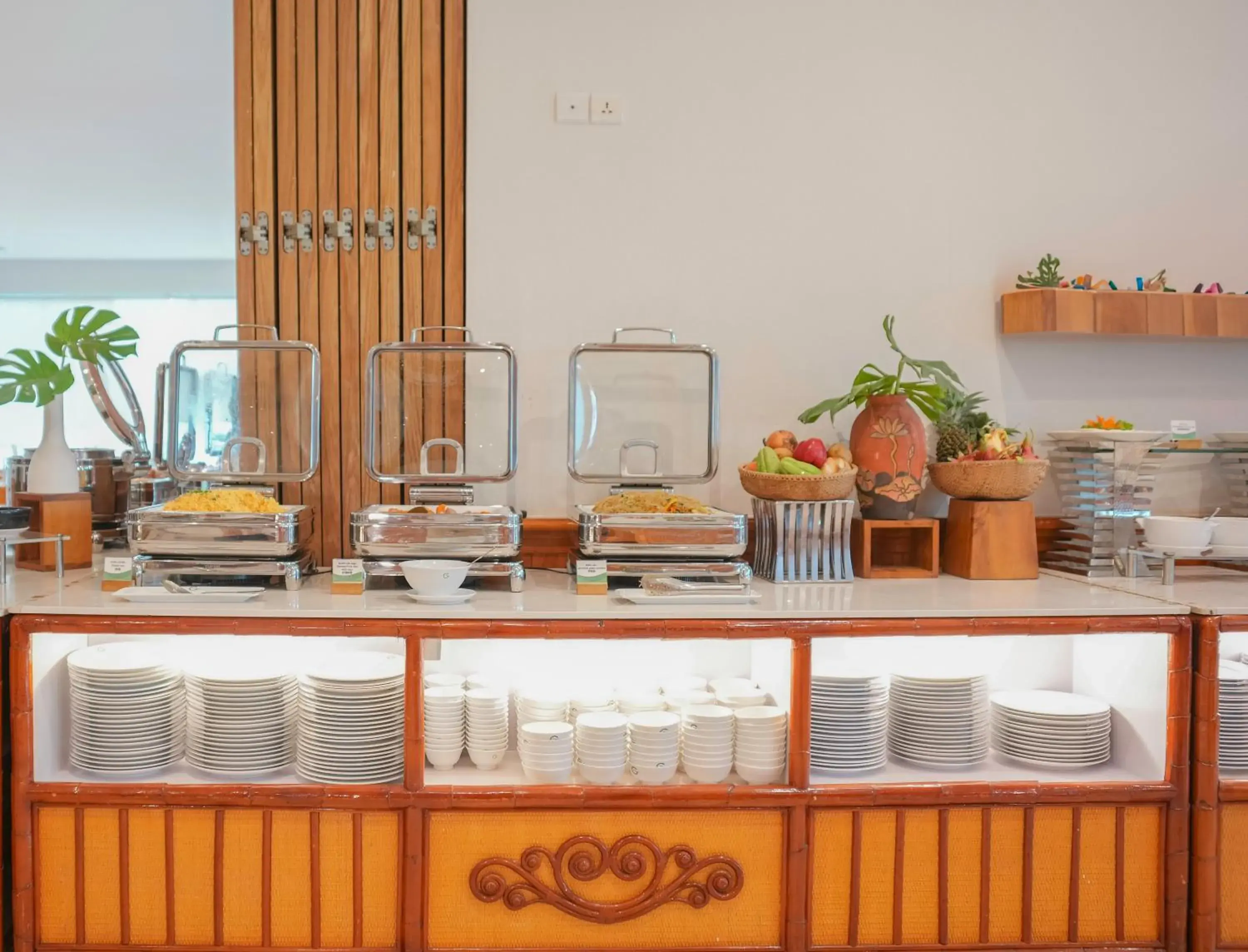 Food and drinks in Green World Hotel Nha Trang Food and drinks in Green World Hotel Nha Trang