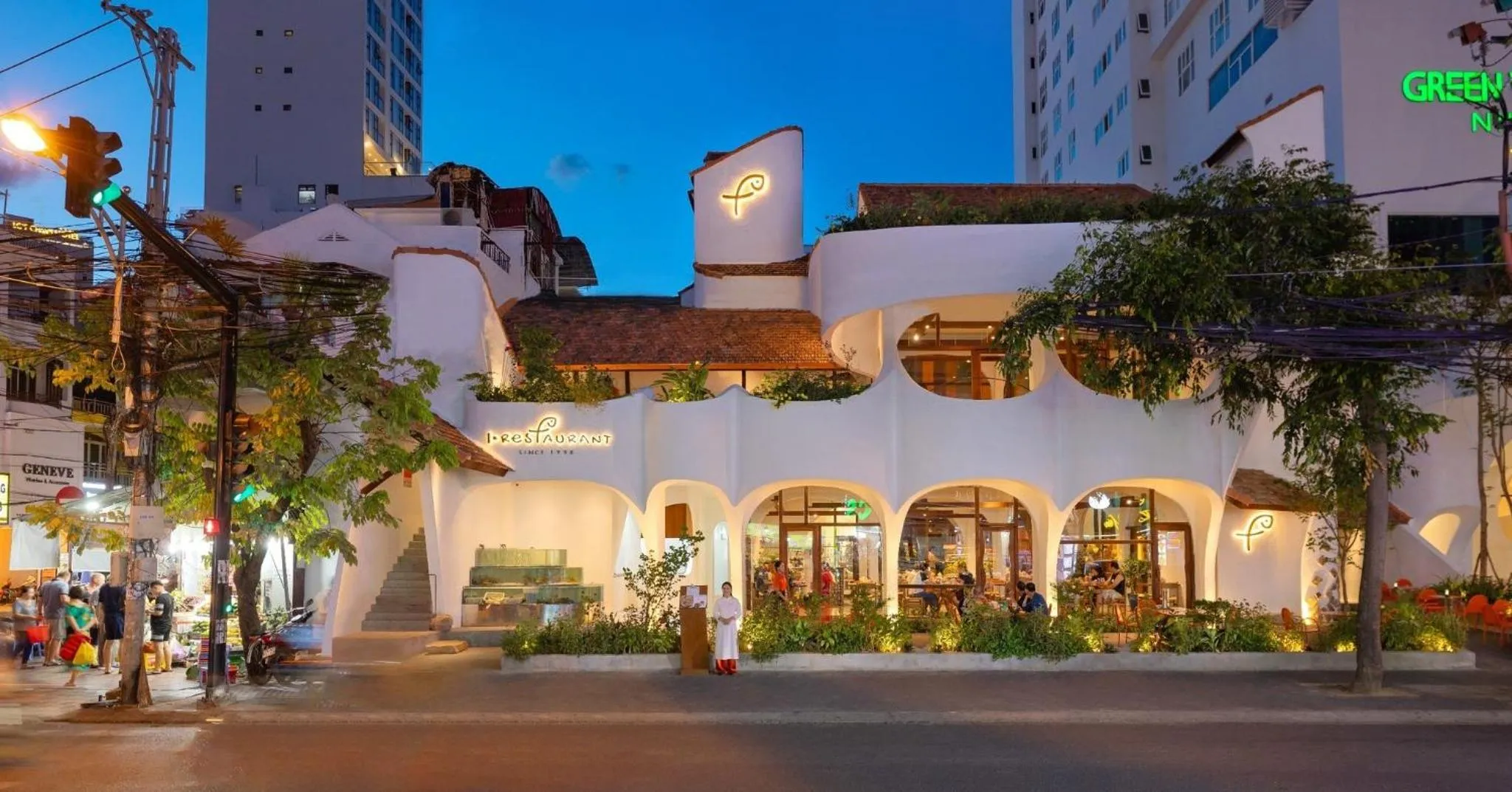 Restaurant/places to eat in Green World Hotel Nha Trang