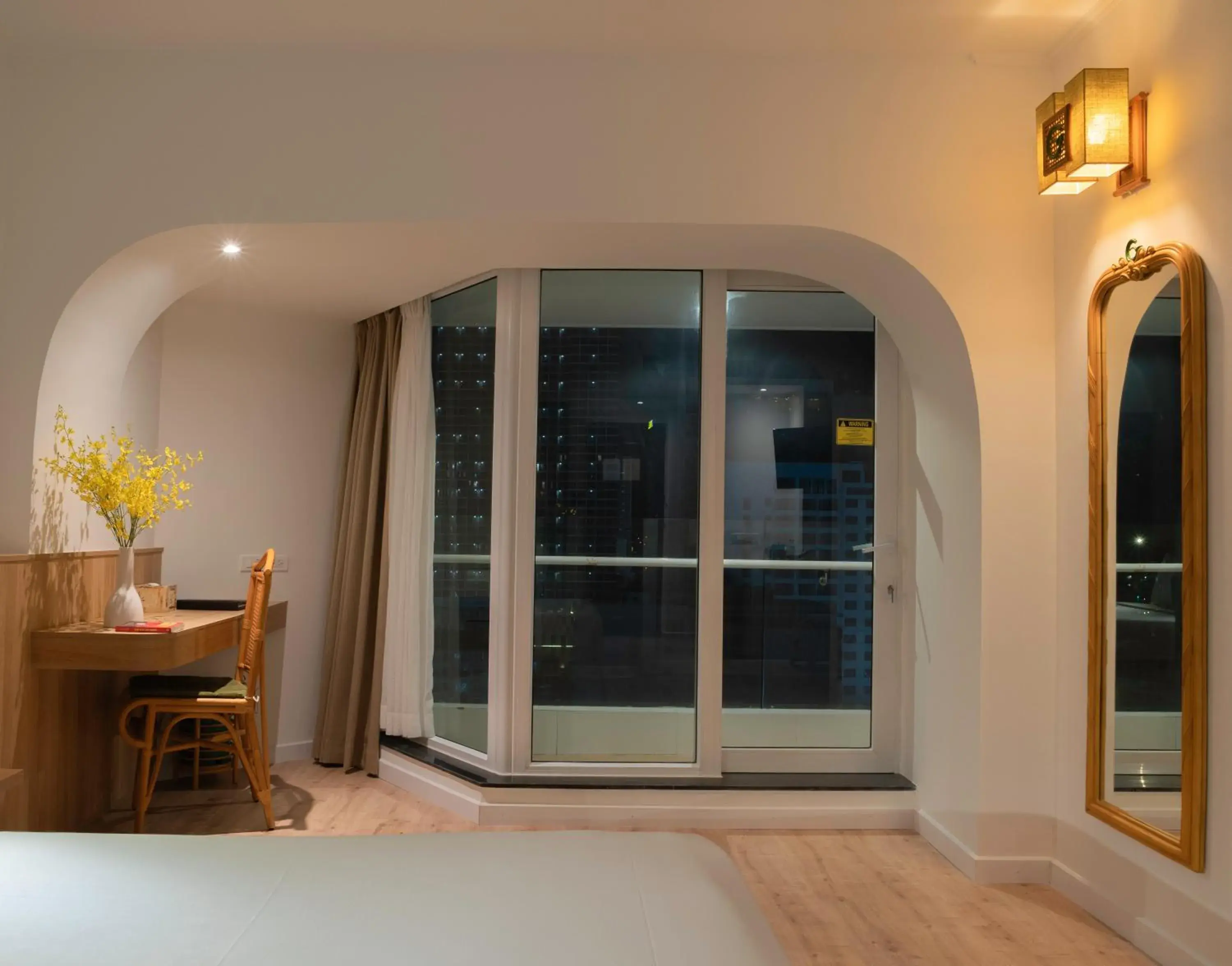 Sunrise Ocean View with Balcony in Green World Hotel Nha Trang Sunrise Ocean View with Balcony in Green World Hotel Nha Trang