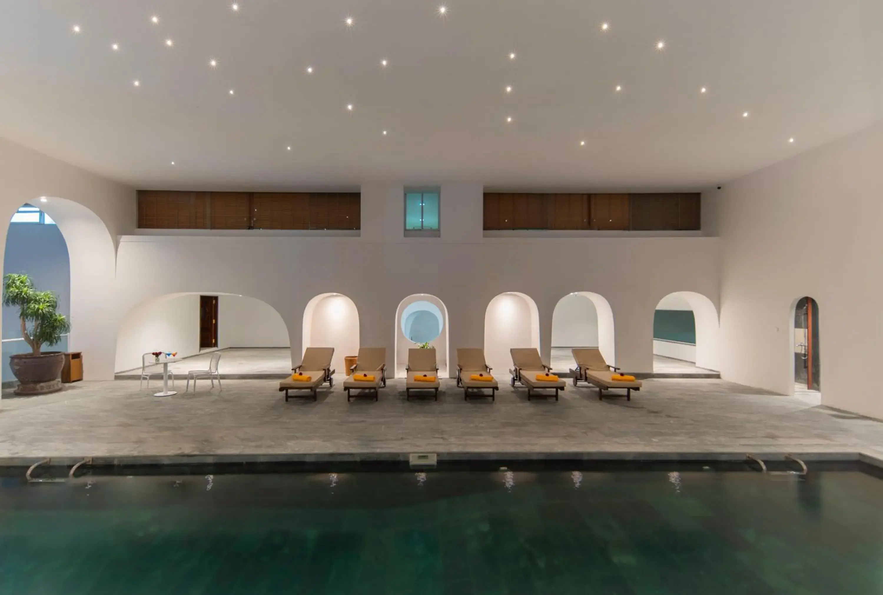 Swimming pool in Green World Hotel Nha Trang Swimming pool in Green World Hotel Nha Trang