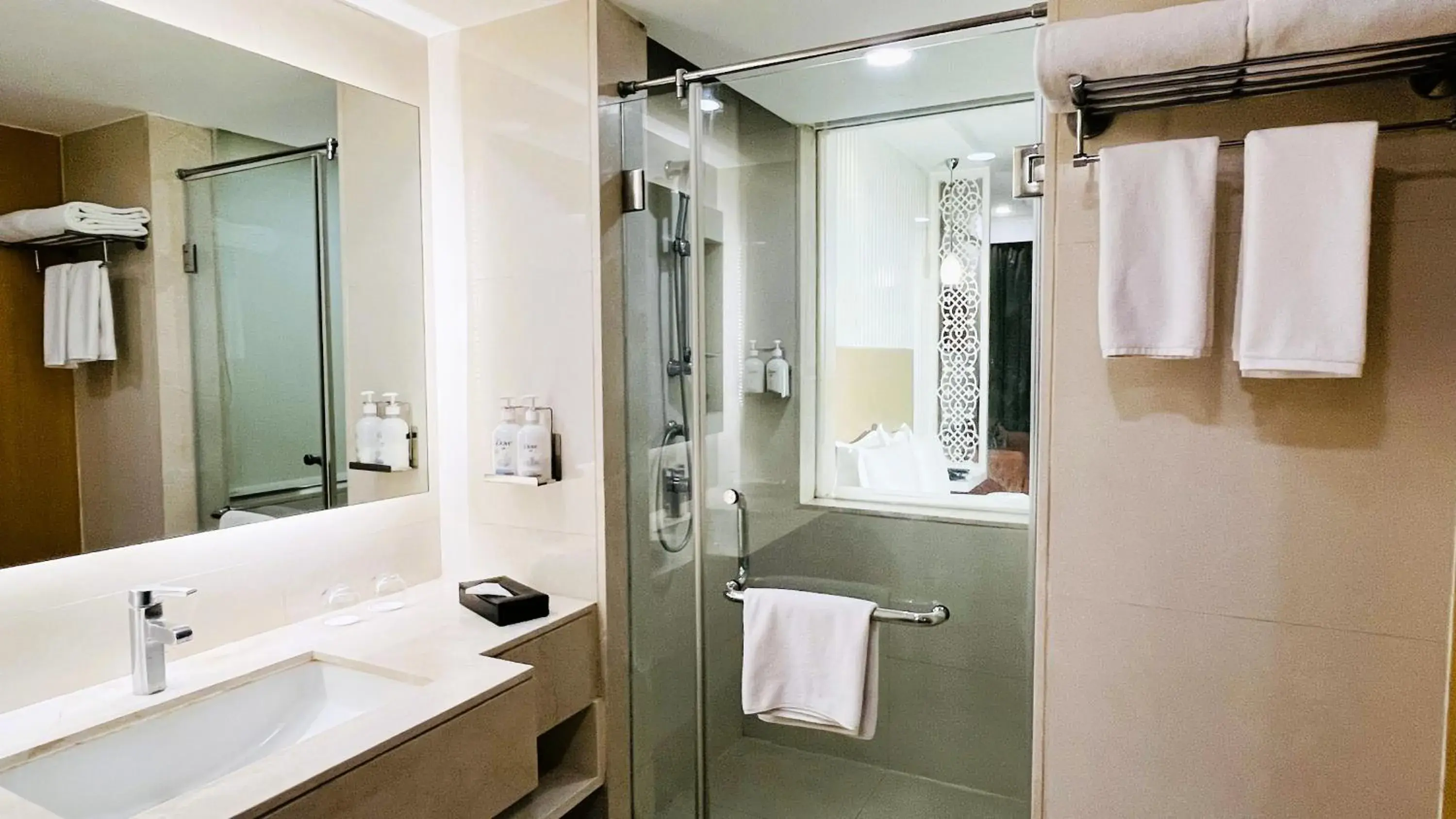 Bathroom in Holiday Inn Amritsar Ranjit Avenue by IHG Bathroom in Holiday Inn Amritsar Ranjit Avenue by IHG