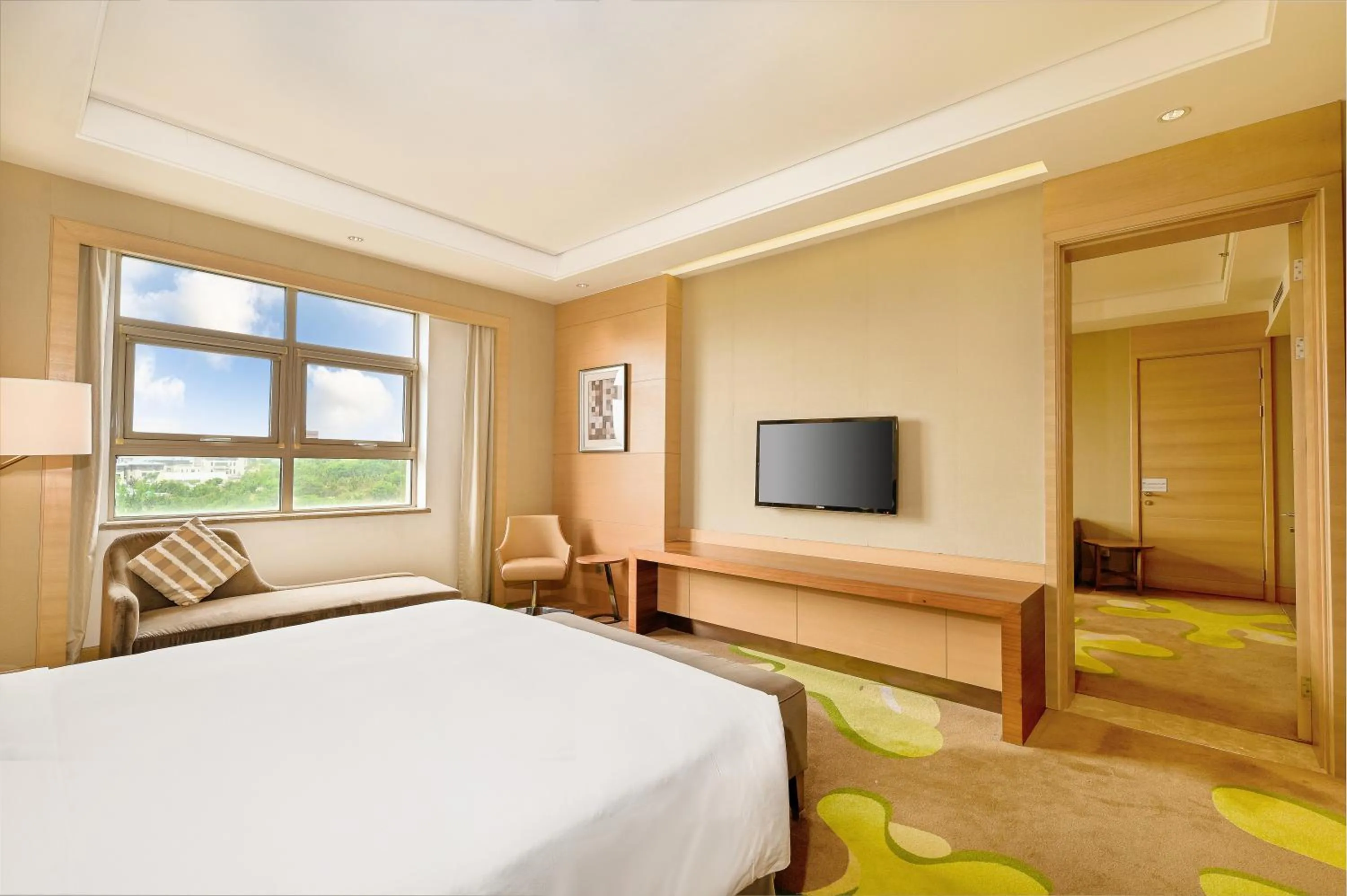 Property building, Bed in Hai Tian Expo Hotel