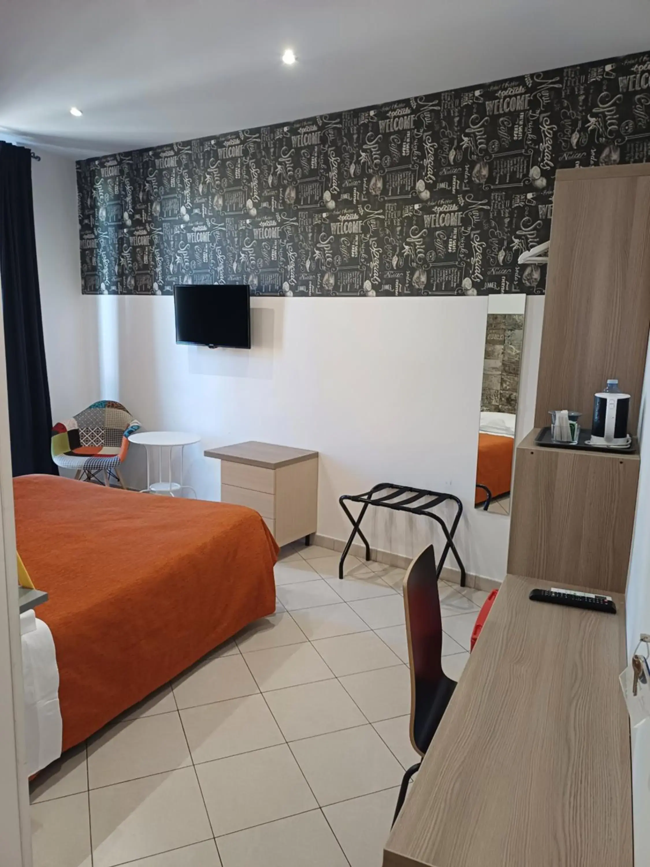 Bed in Hotel Centrale Bed in Hotel Centrale