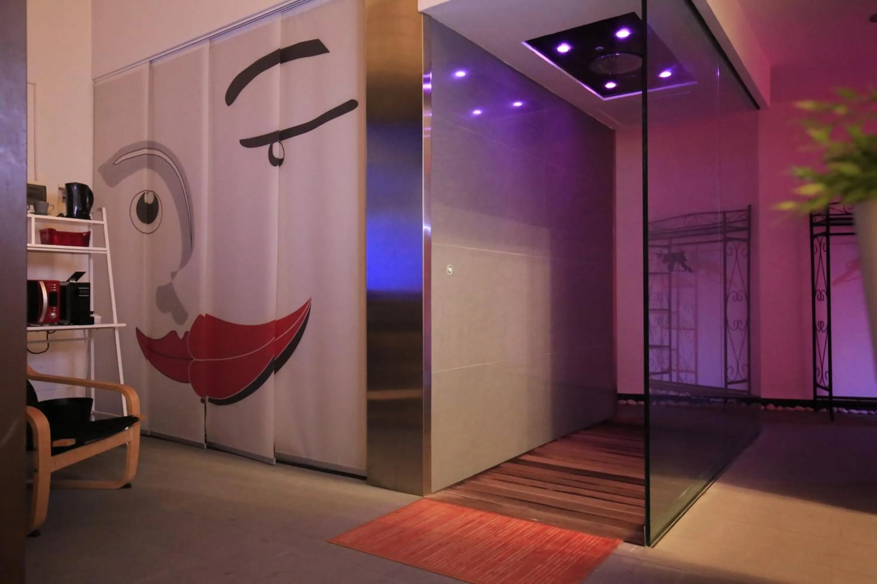 Photo of the whole room in Hotel Centrale