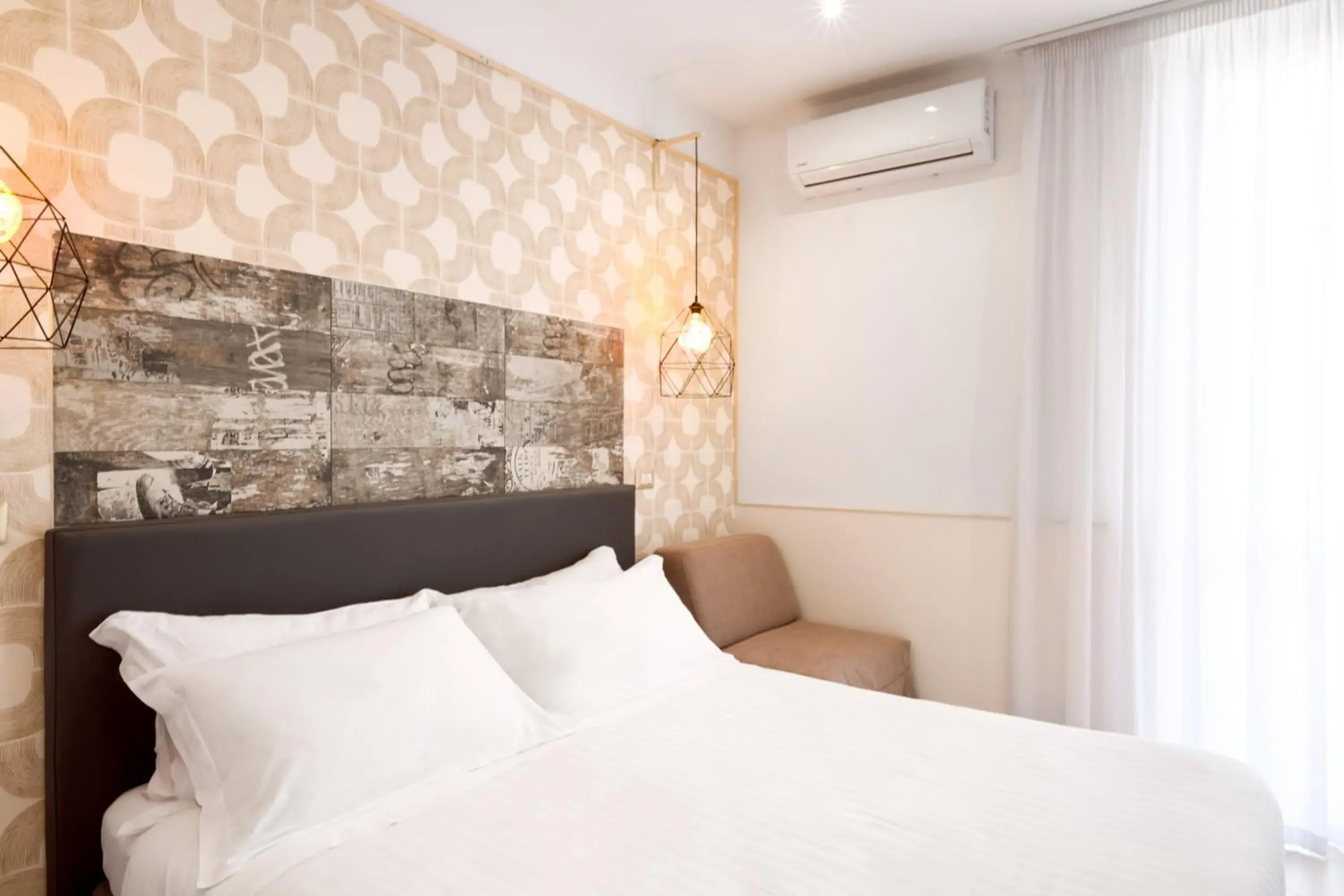 Bedroom, Bed in Hotel Centrale Bedroom, Bed in Hotel Centrale