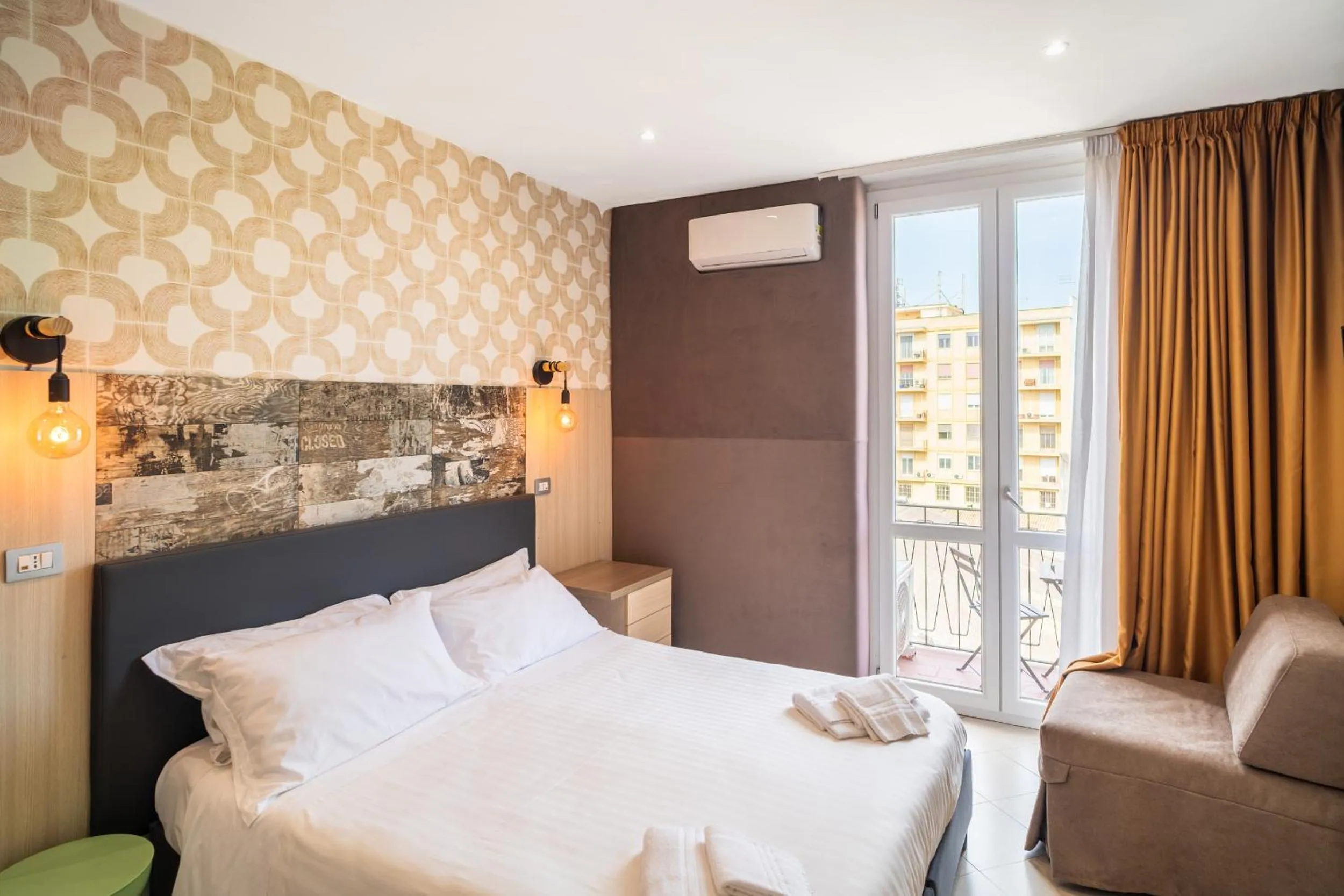 Bed in Hotel Centrale