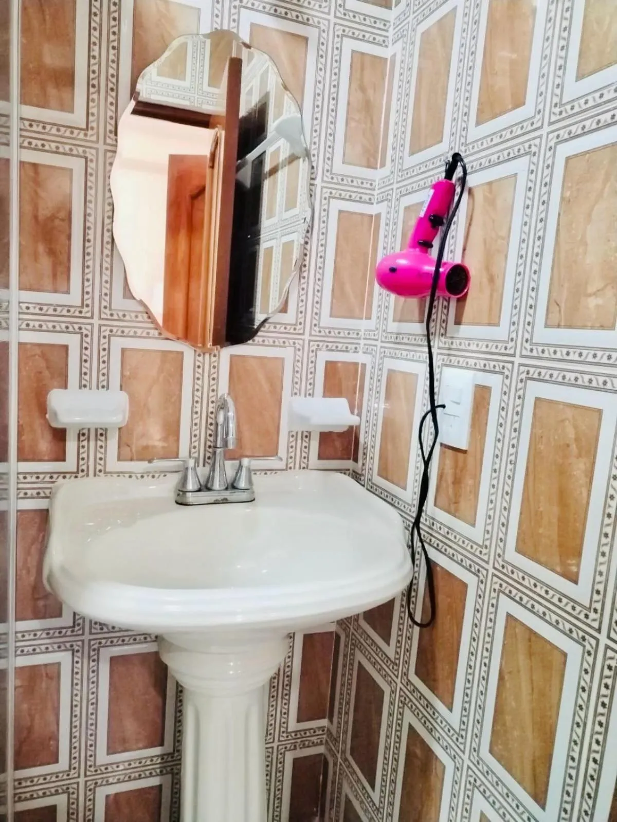 Shower in Hotel Sacbe Coba