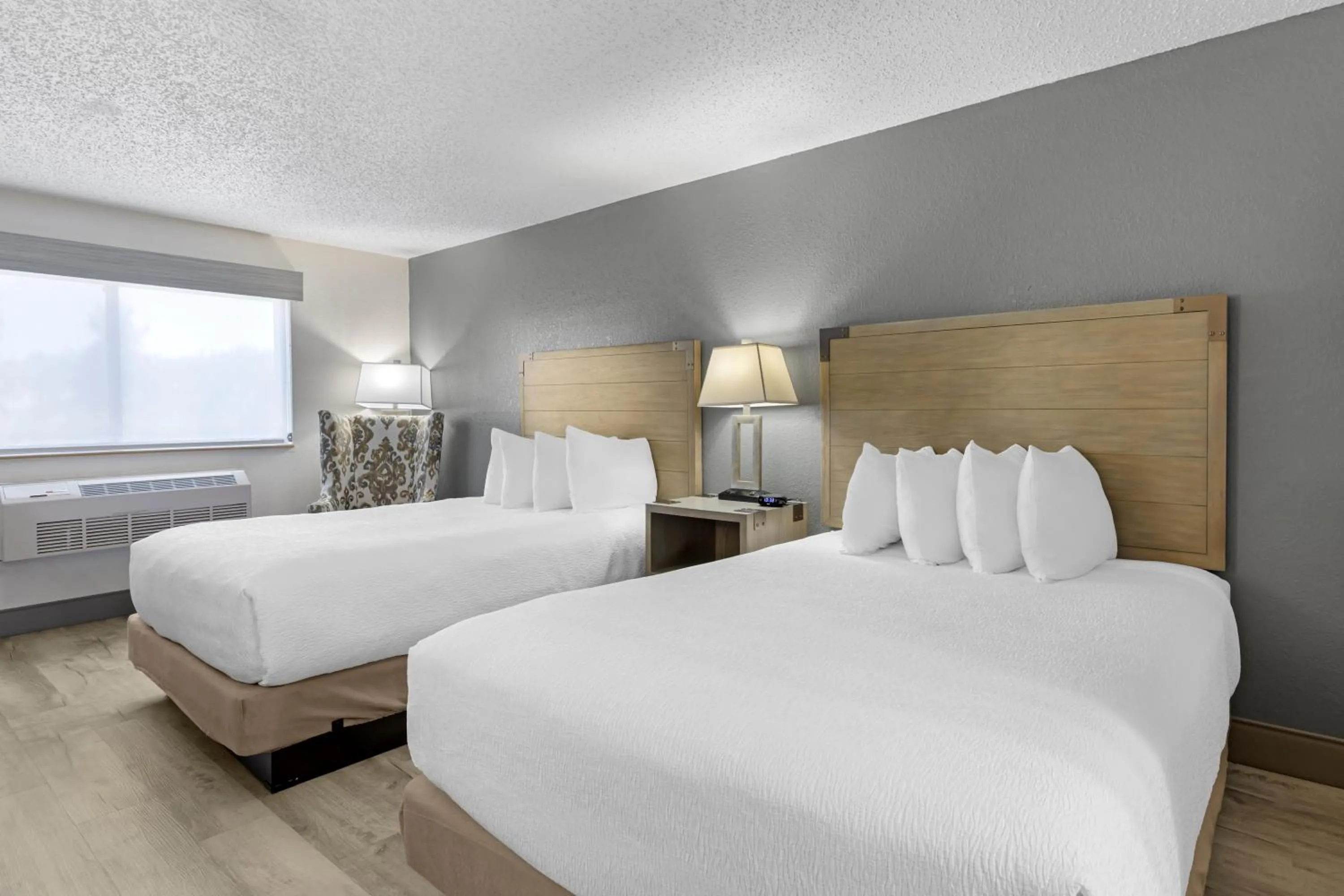 Bedroom, Bed in Best Western Alpenglo Lodge