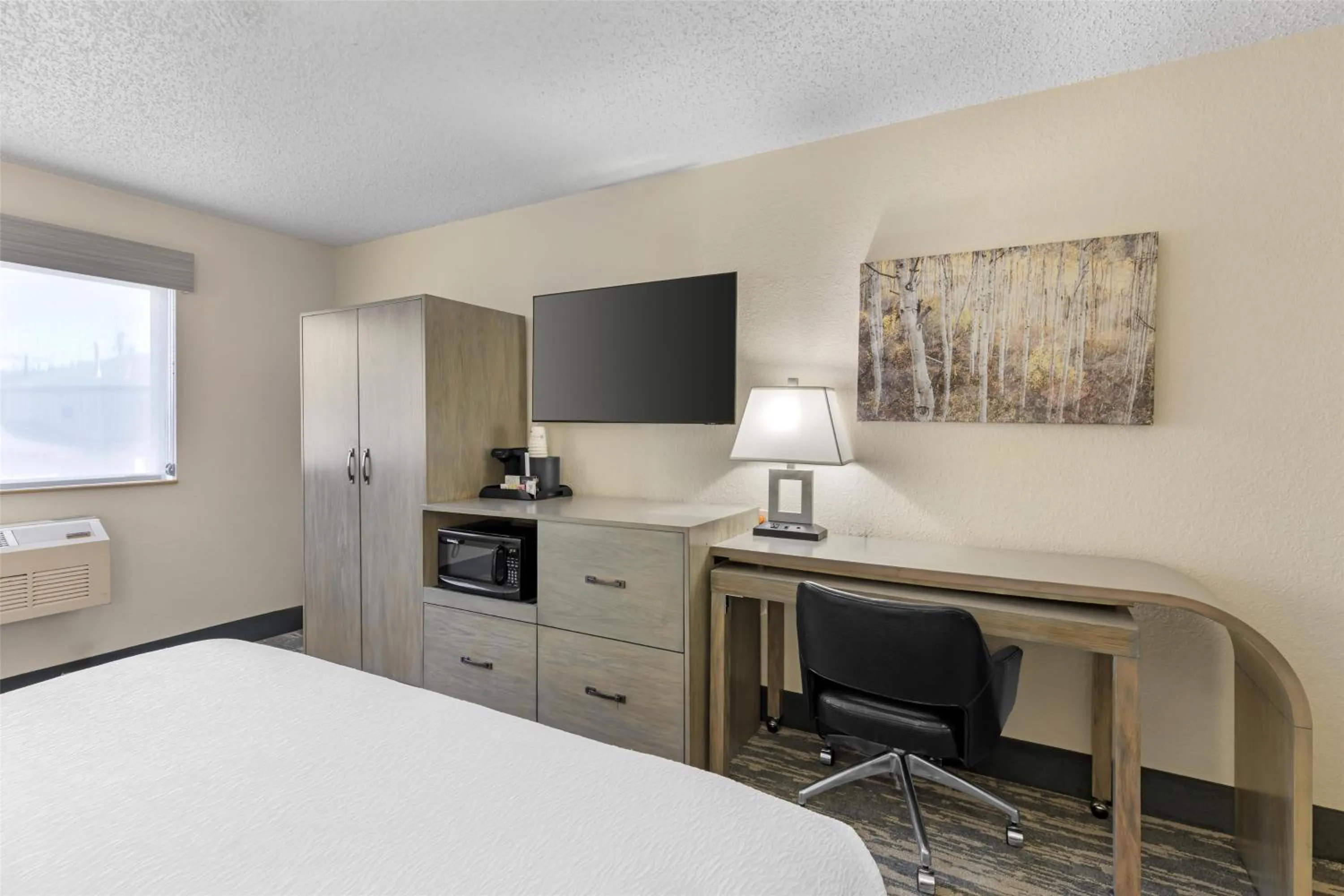 Bedroom, Bed in Best Western Alpenglo Lodge