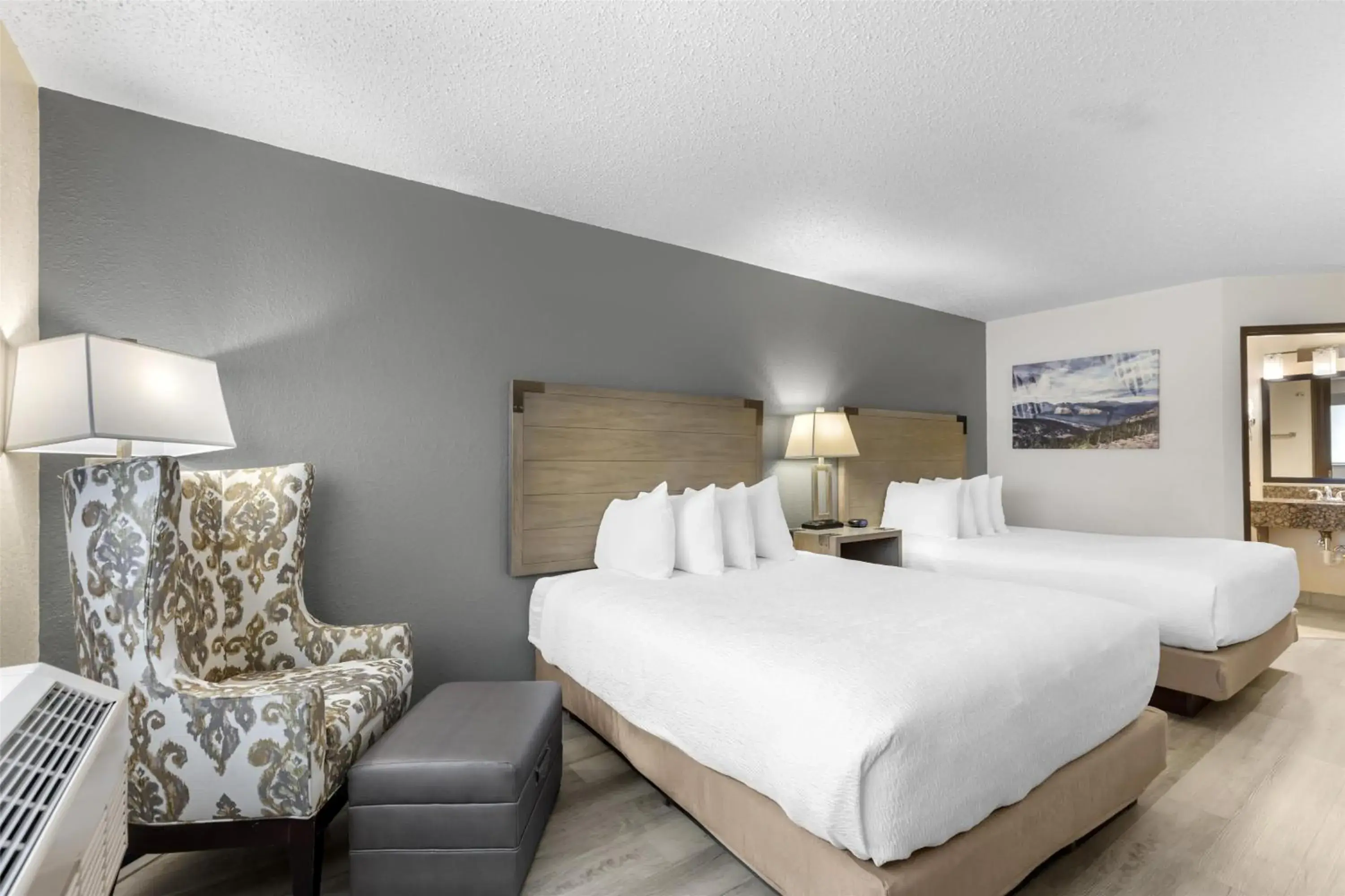 Bedroom, Bed in Best Western Alpenglo Lodge Bedroom, Bed in Best Western Alpenglo Lodge