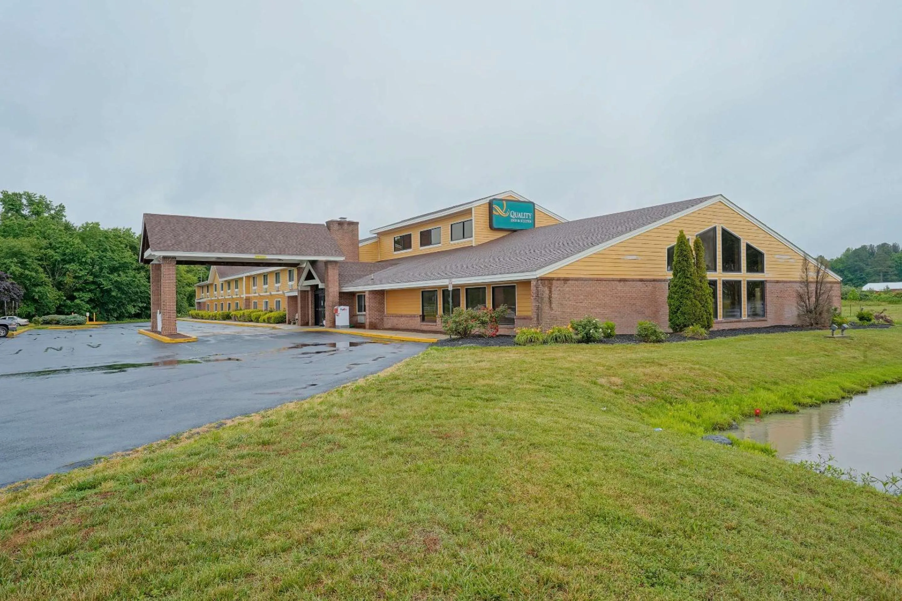 Property building in Quality Inn & Suites Harrington - Milford
