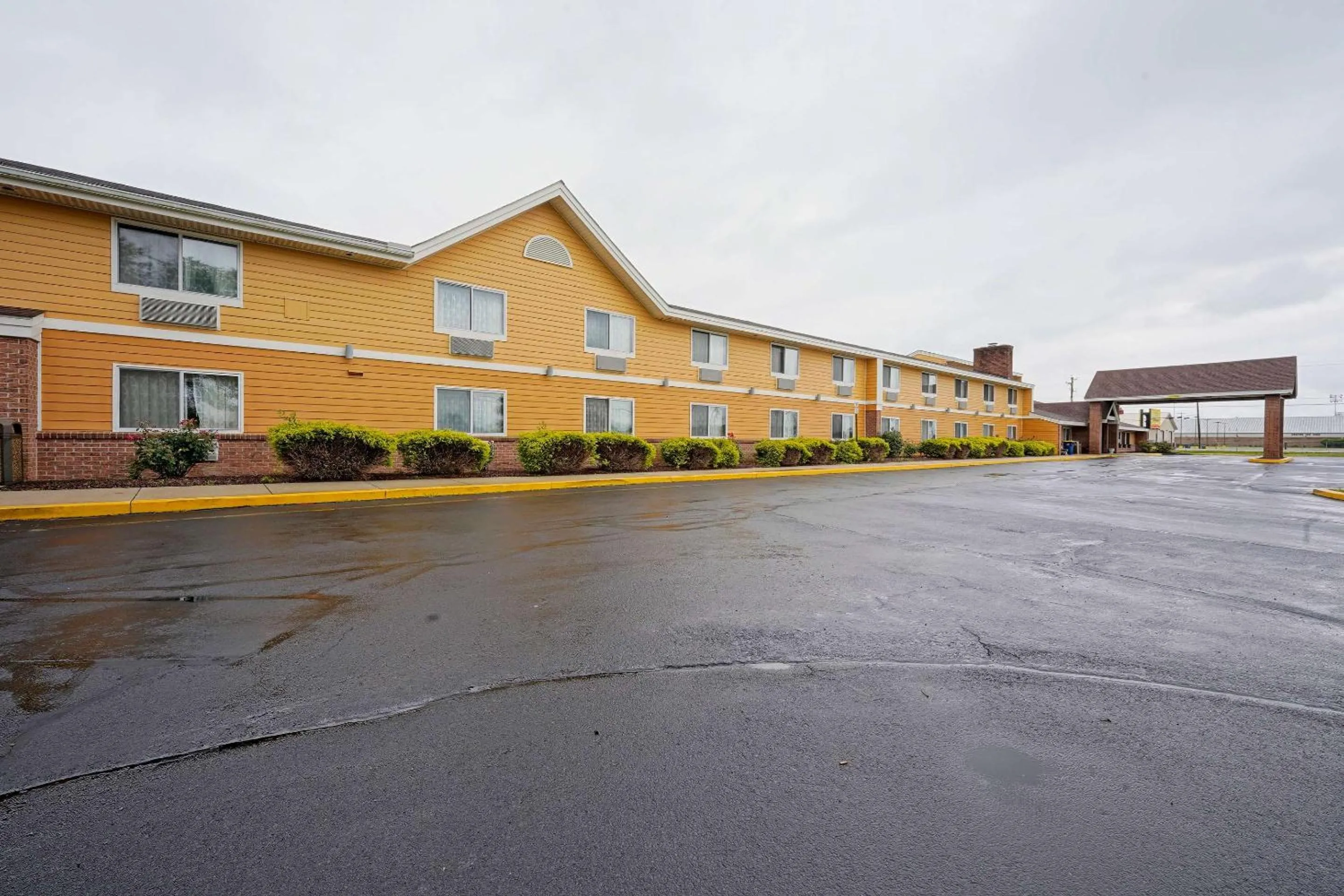 Property building in Quality Inn & Suites Harrington - Milford
