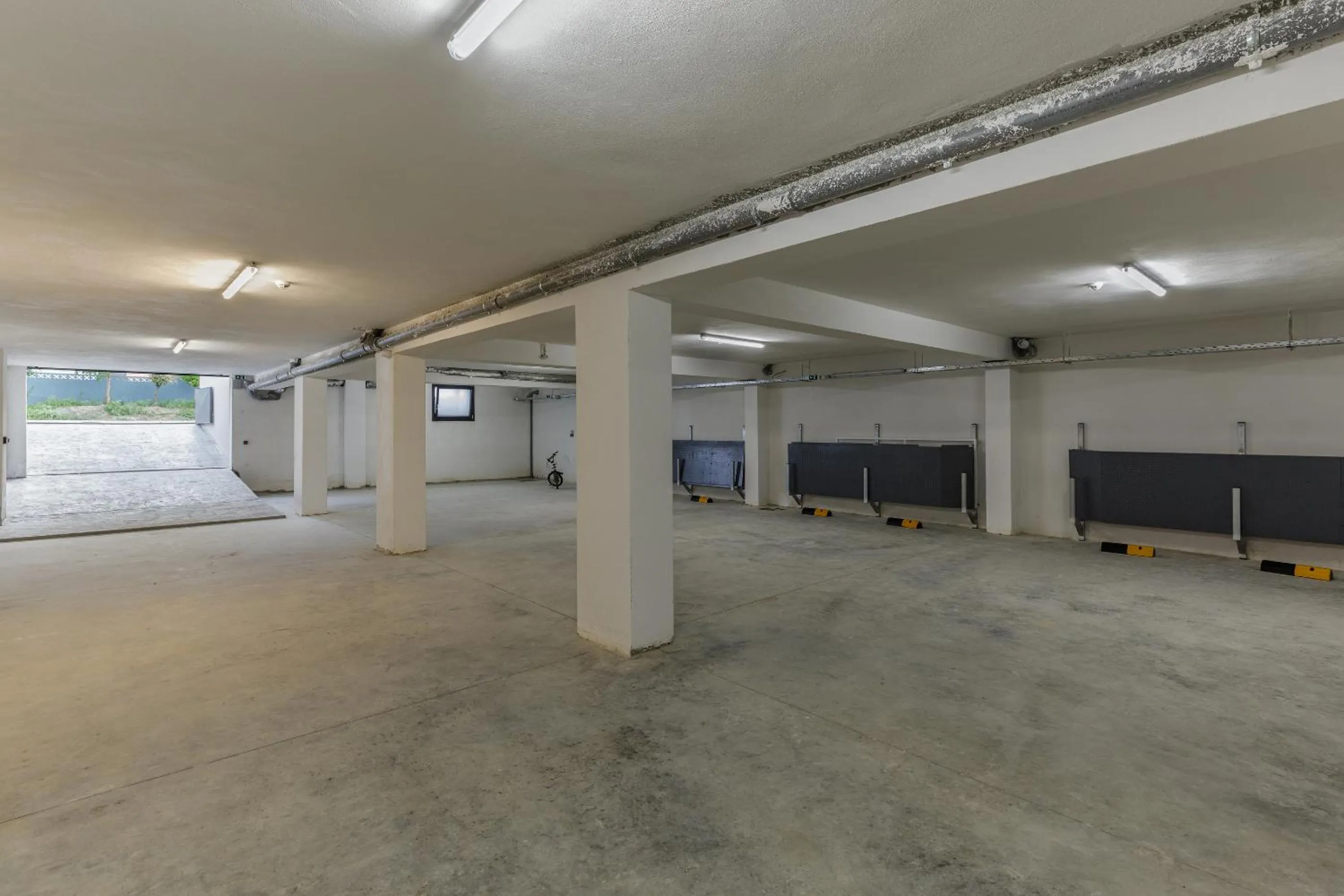 Parking in Anassa Suites