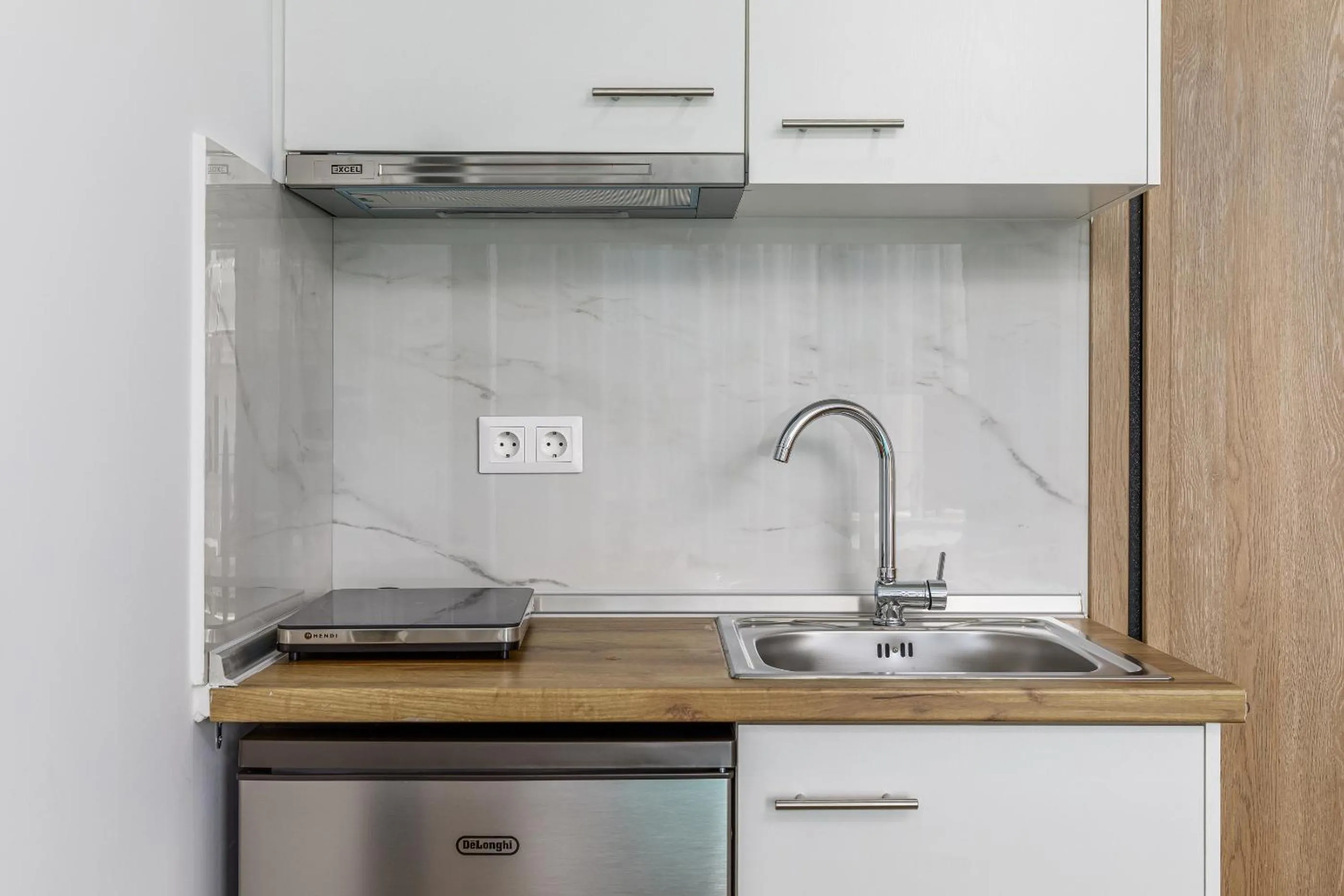 Kitchen or kitchenette in Anassa Suites