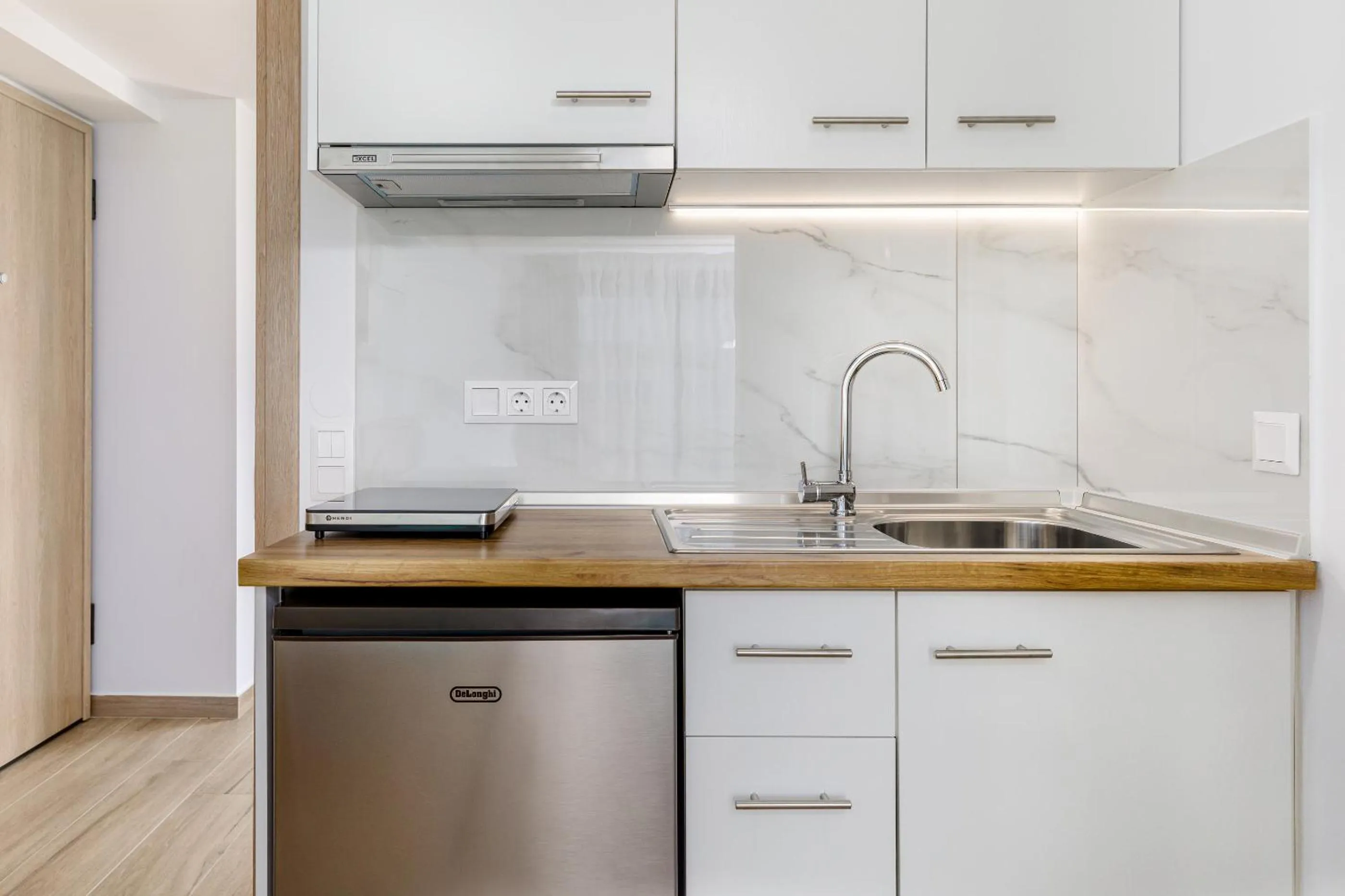 Kitchen or kitchenette in Anassa Suites