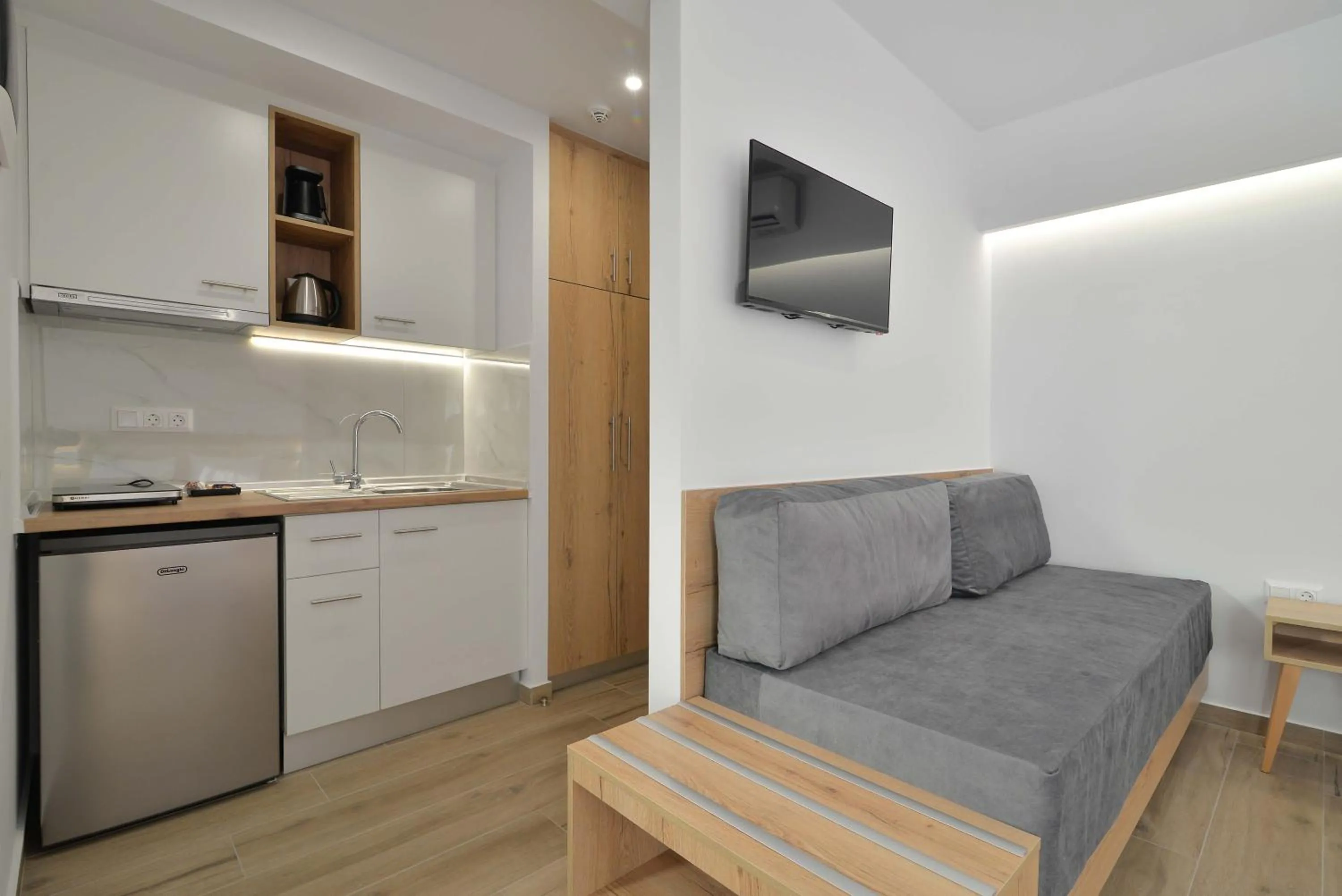 Photo of the whole room in Anassa Suites