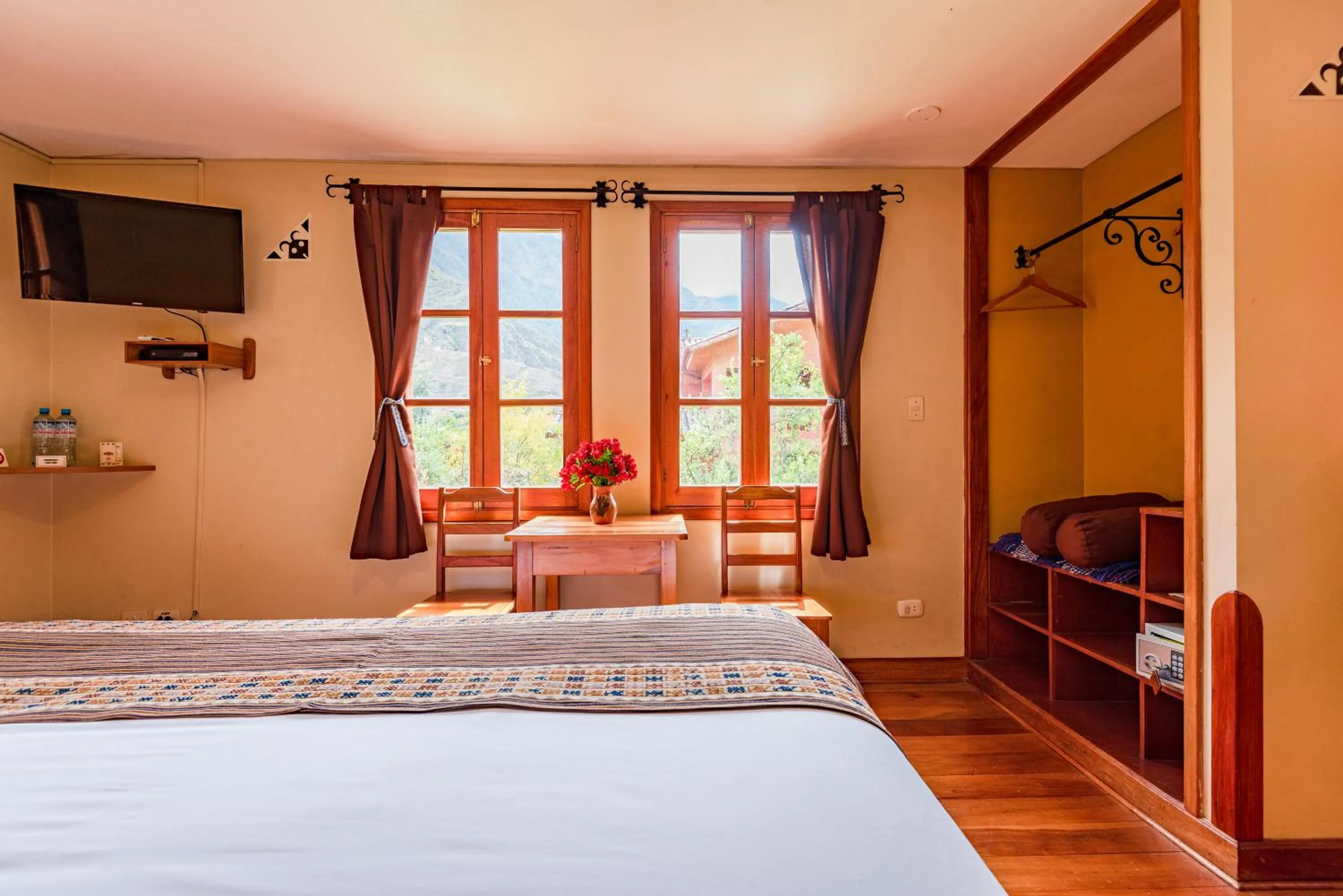 Bed in Hotel Pakaritampu