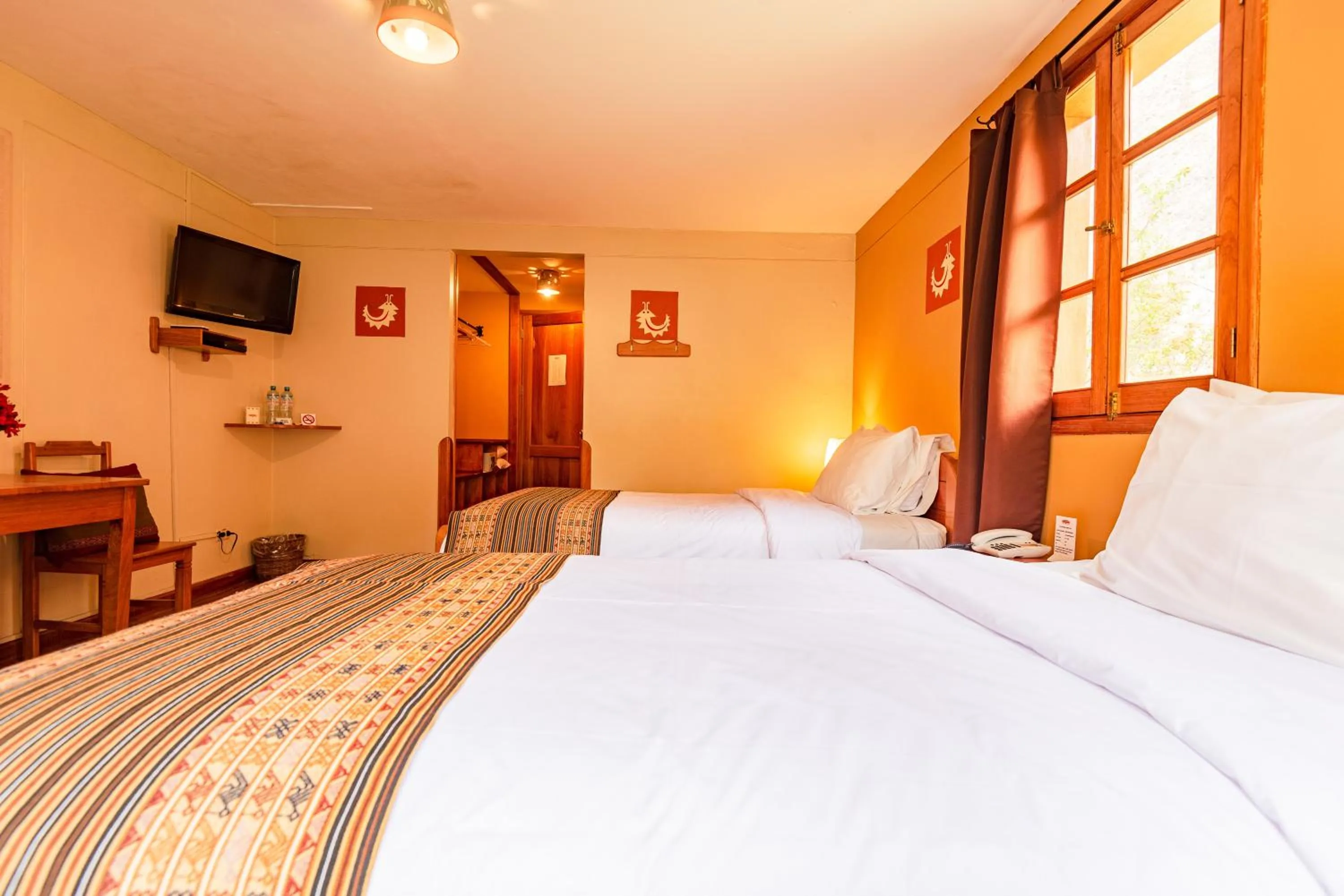 Bed in Hotel Pakaritampu