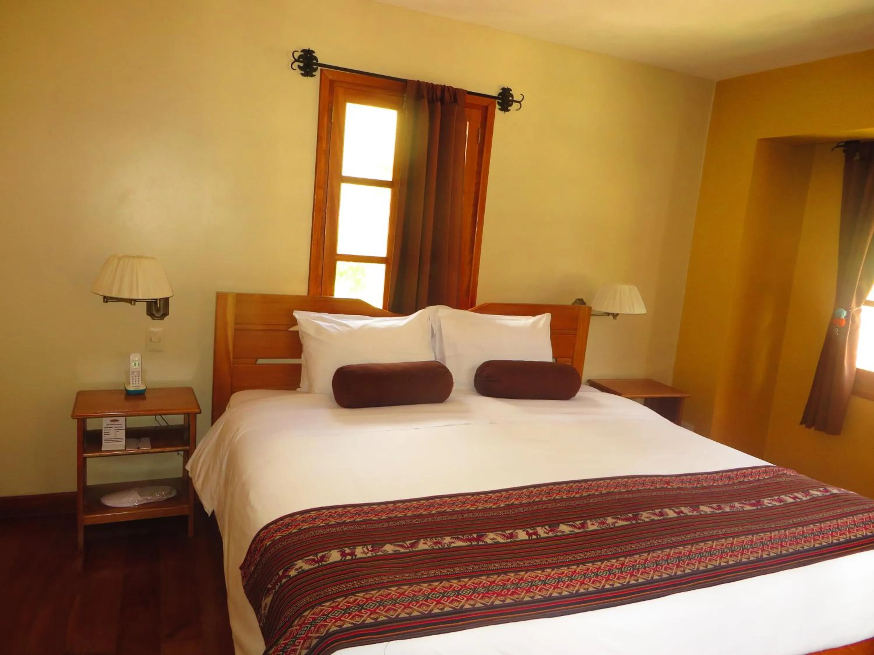 Bed in Hotel Pakaritampu