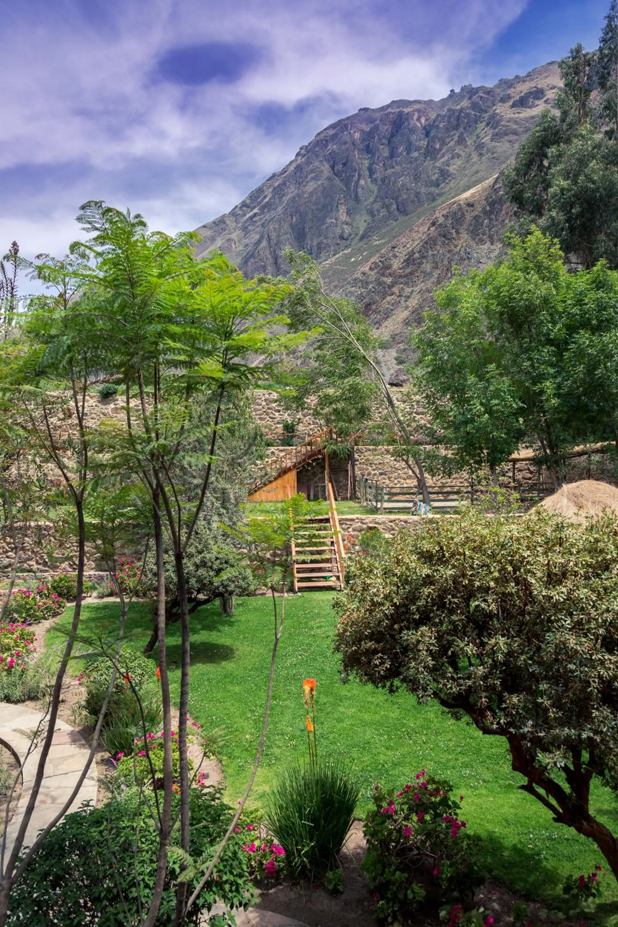 Day in Hotel Pakaritampu