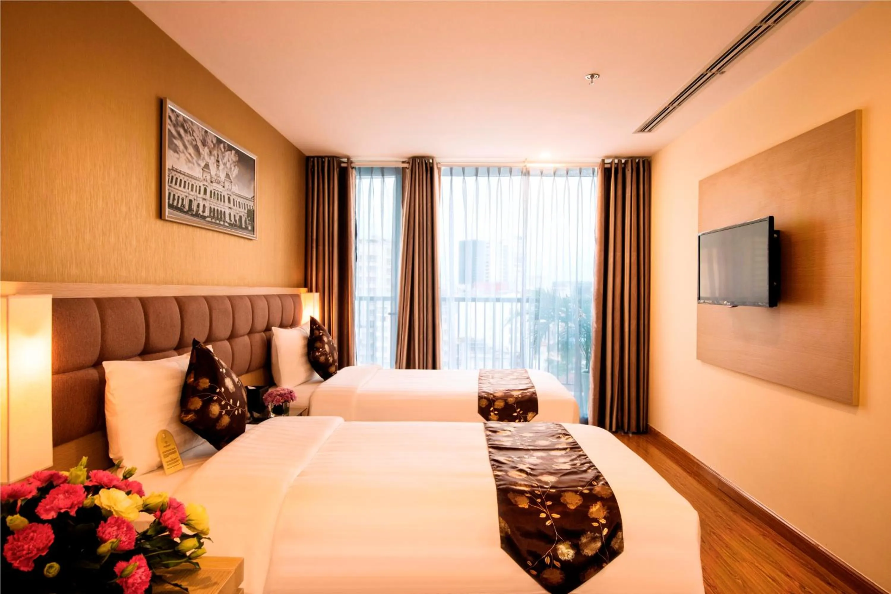 Bedroom, Bed in GK Central Hotel