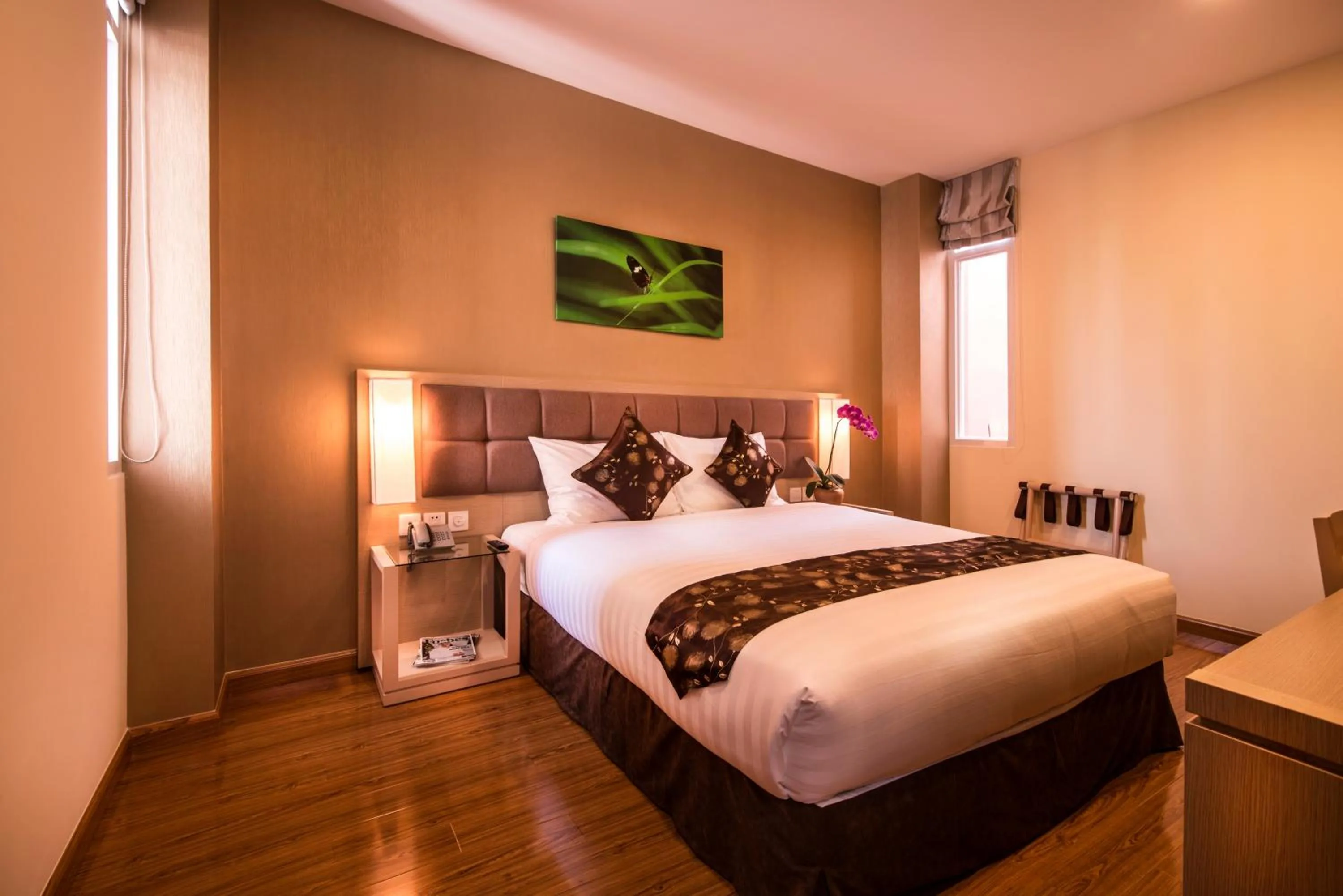 Bedroom, Bed in GK Central Hotel