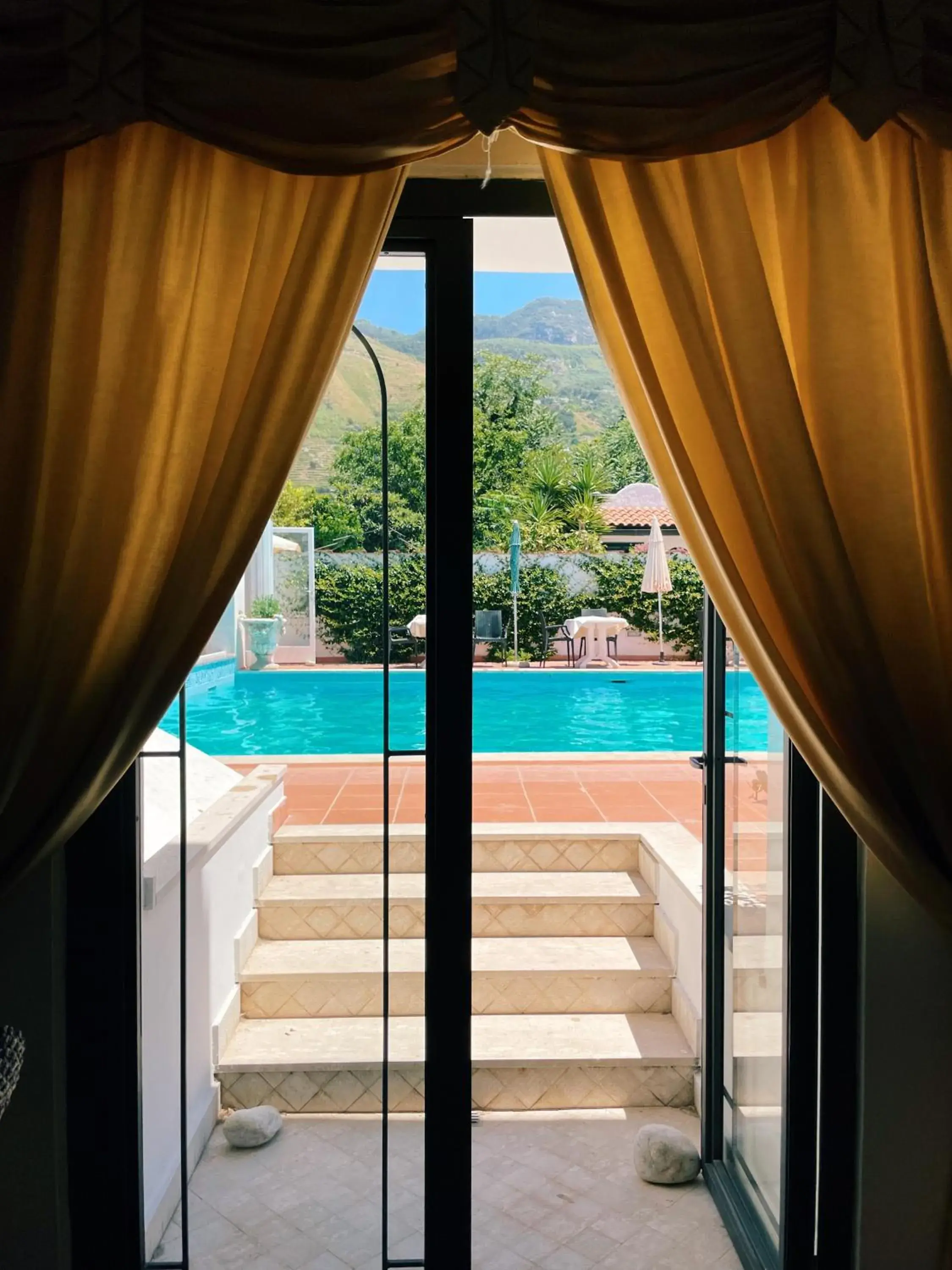 Swimming pool in Hotel Lord Byron Swimming pool in Hotel Lord Byron