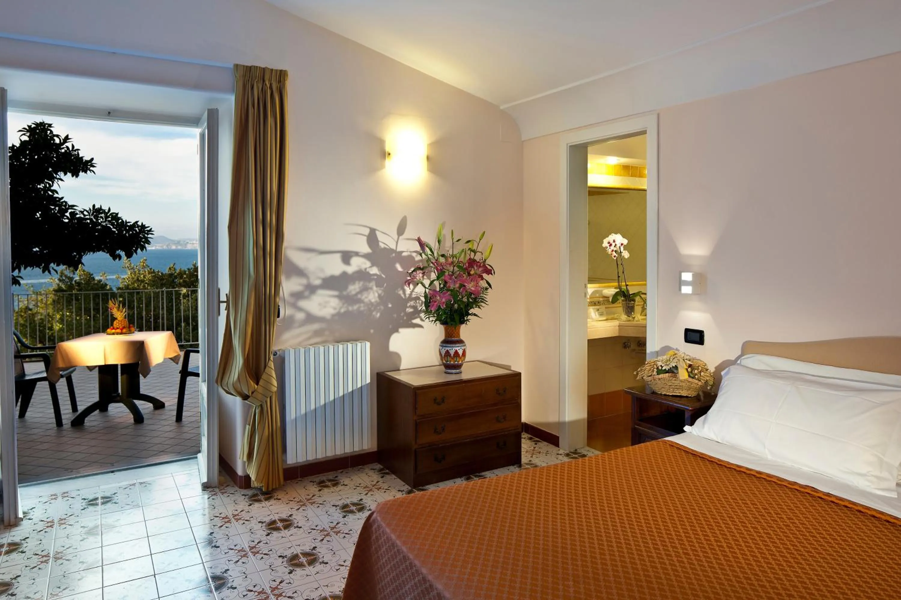 Bedroom, Bed in Le Querce Resort Sea Thermae & Spa