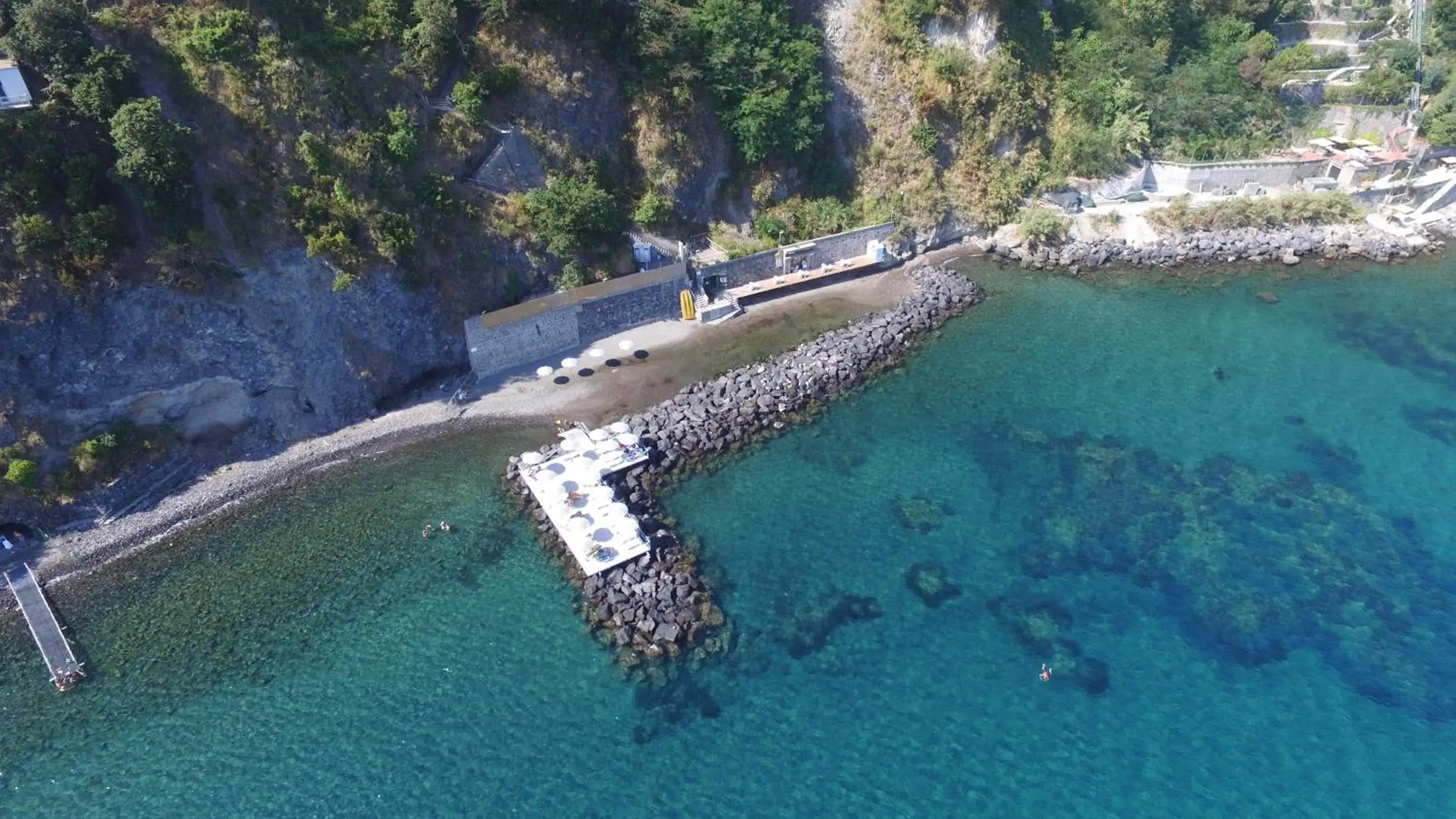 Beach in Le Querce Resort Sea Thermae & Spa Beach in Le Querce Resort Sea Thermae & Spa