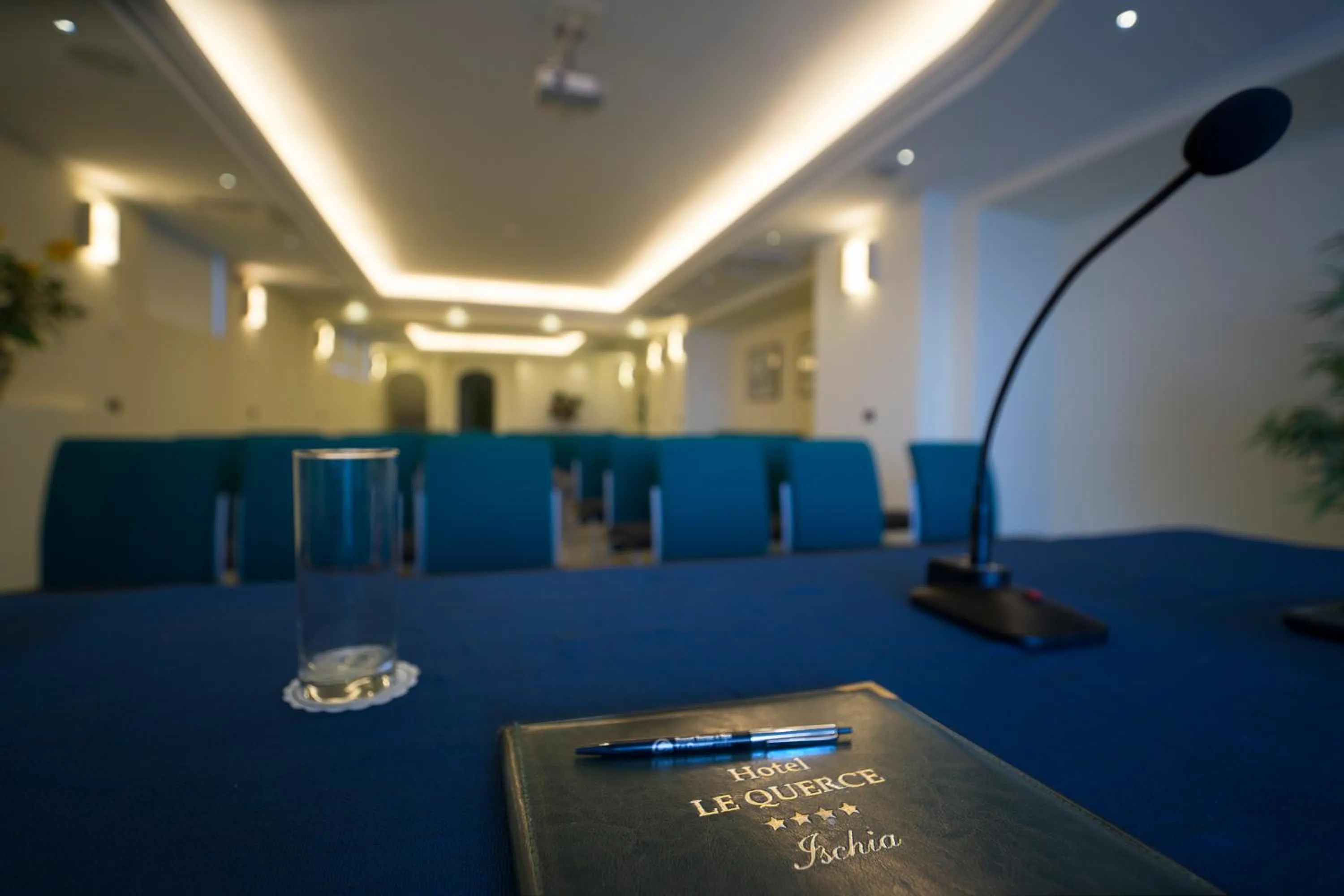 Business facilities in Le Querce Resort Sea Thermae & Spa