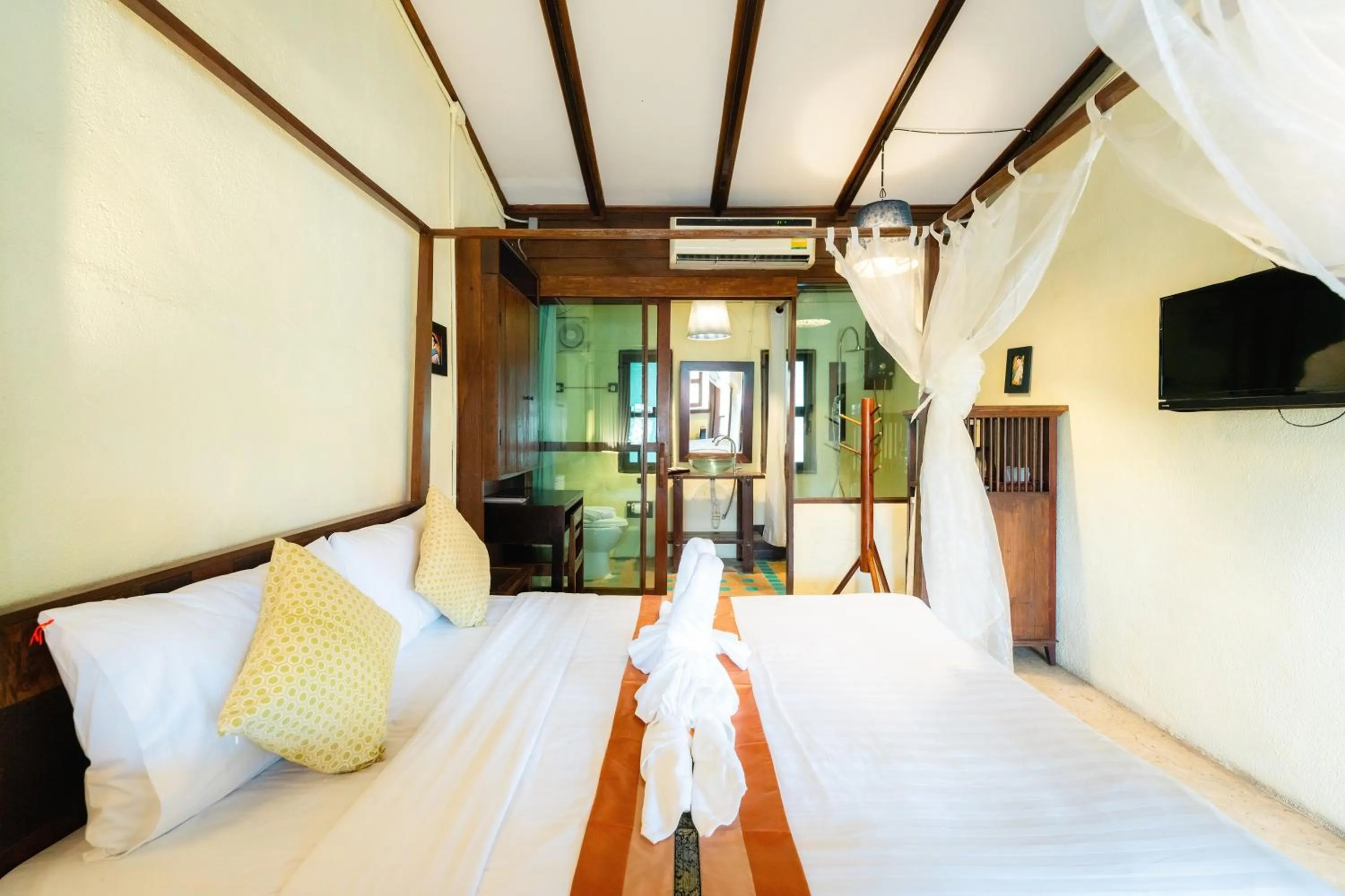 Bed in Rompo Boutique Hotel