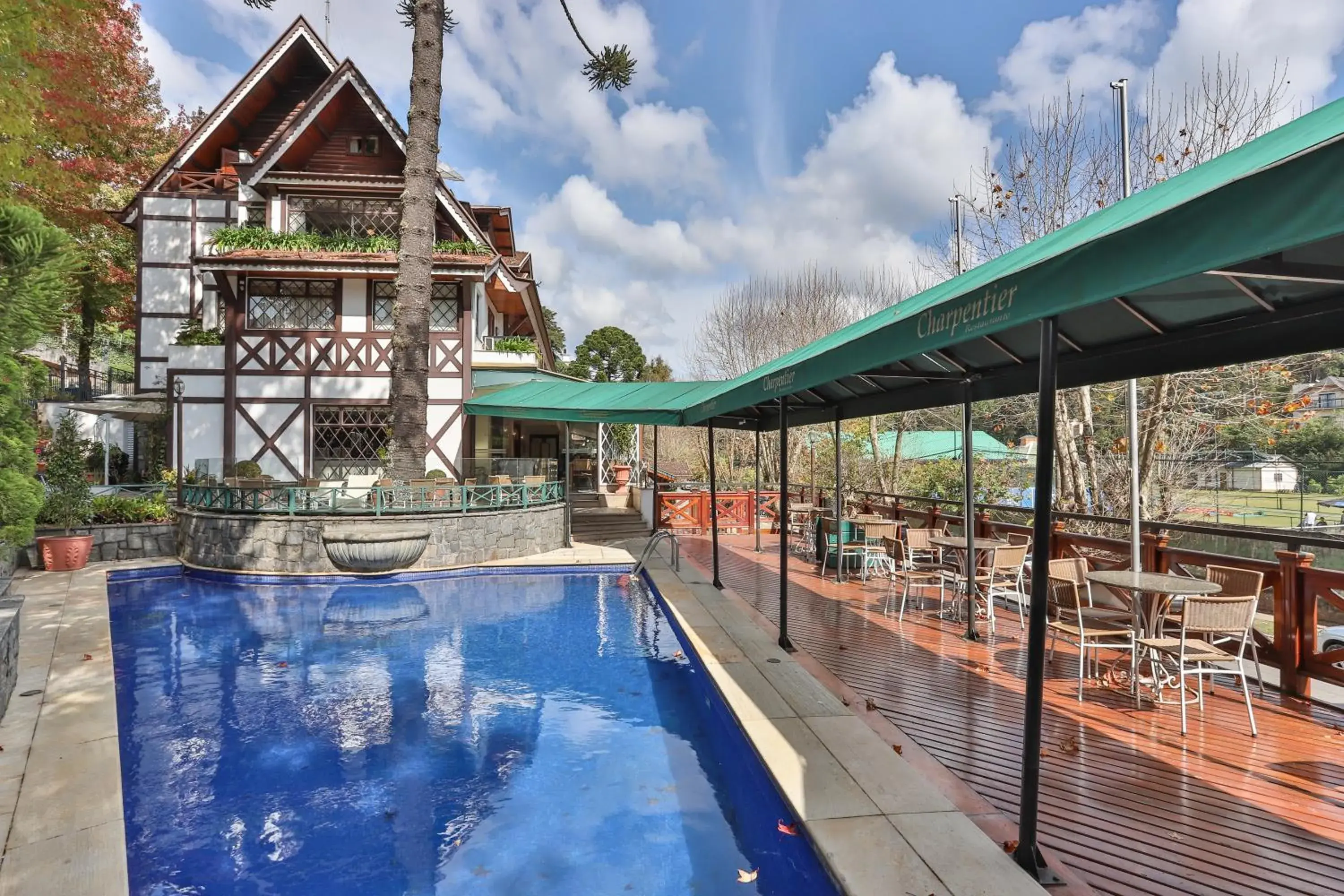 Property building in Le Suisse Elegance Hotel Property building in Le Suisse Elegance Hotel