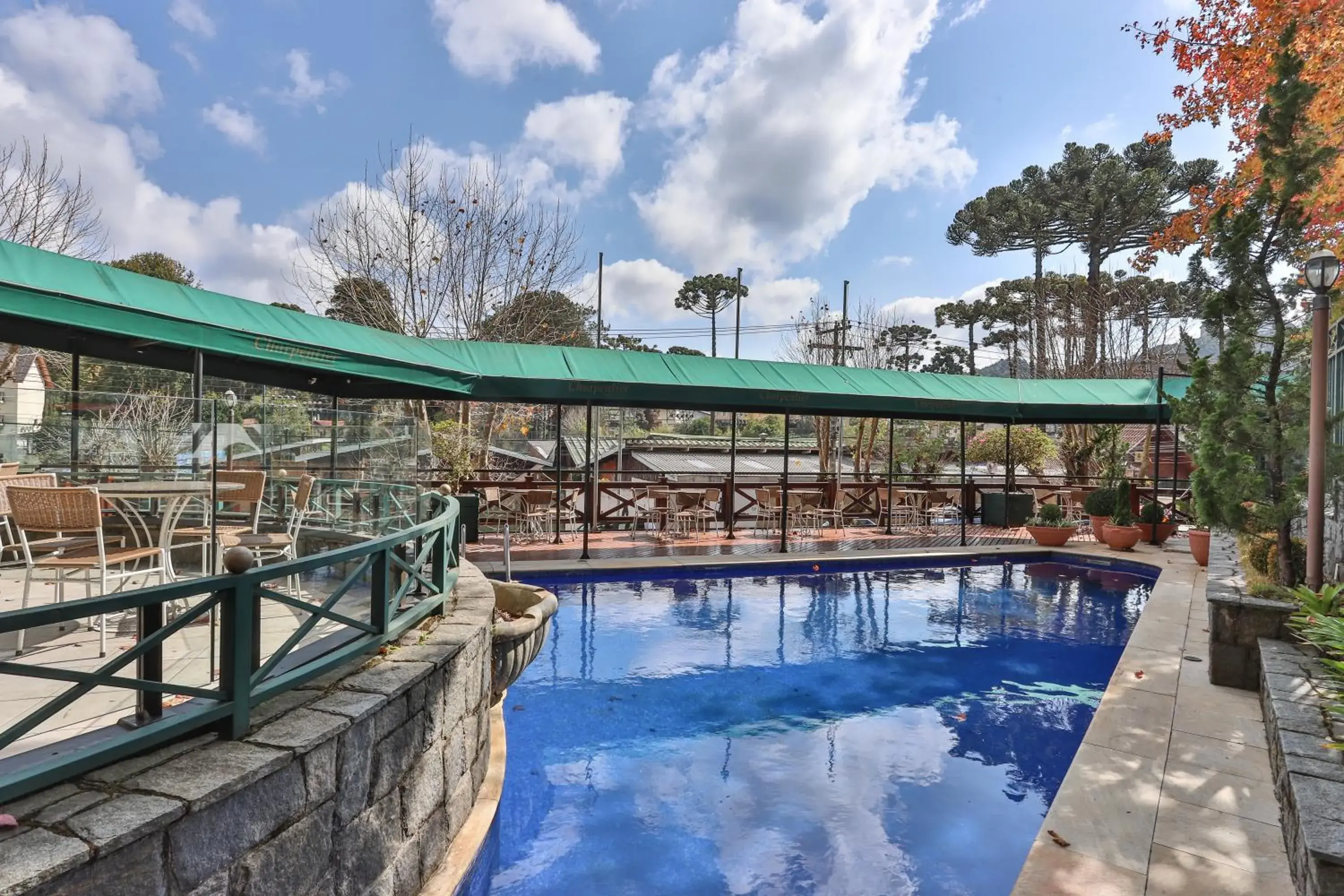 Swimming pool in Le Suisse Elegance Hotel Swimming pool in Le Suisse Elegance Hotel