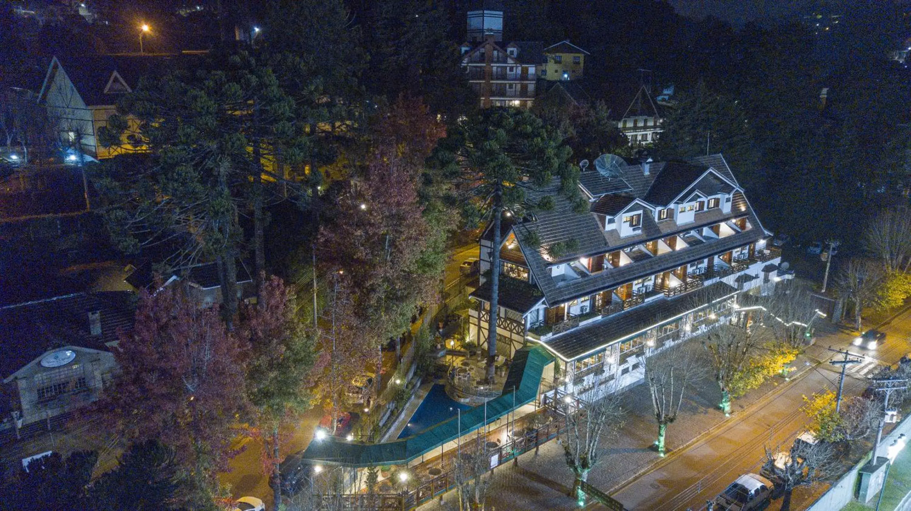 Property building in Le Suisse Elegance Hotel Property building in Le Suisse Elegance Hotel