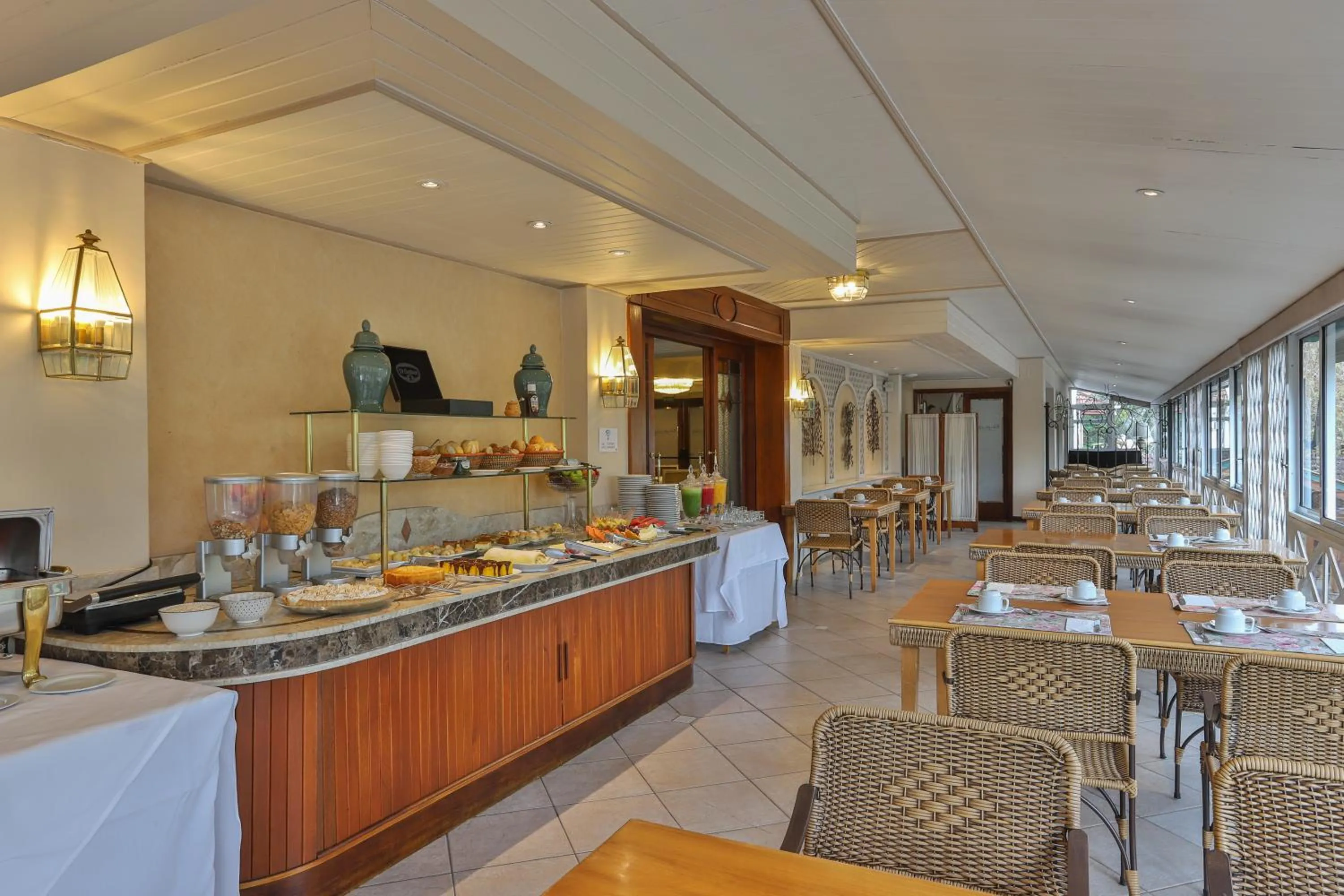 Buffet breakfast in Le Suisse Elegance Hotel