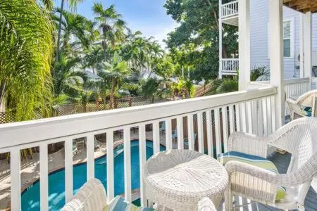 The Curry House - Entire Complex