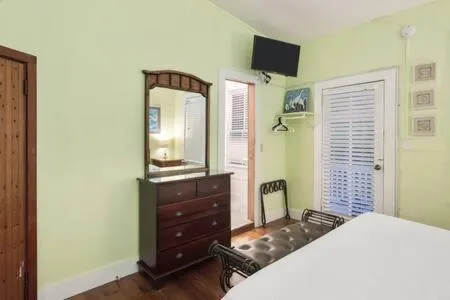 Bed in The Curry House - Entire Complex