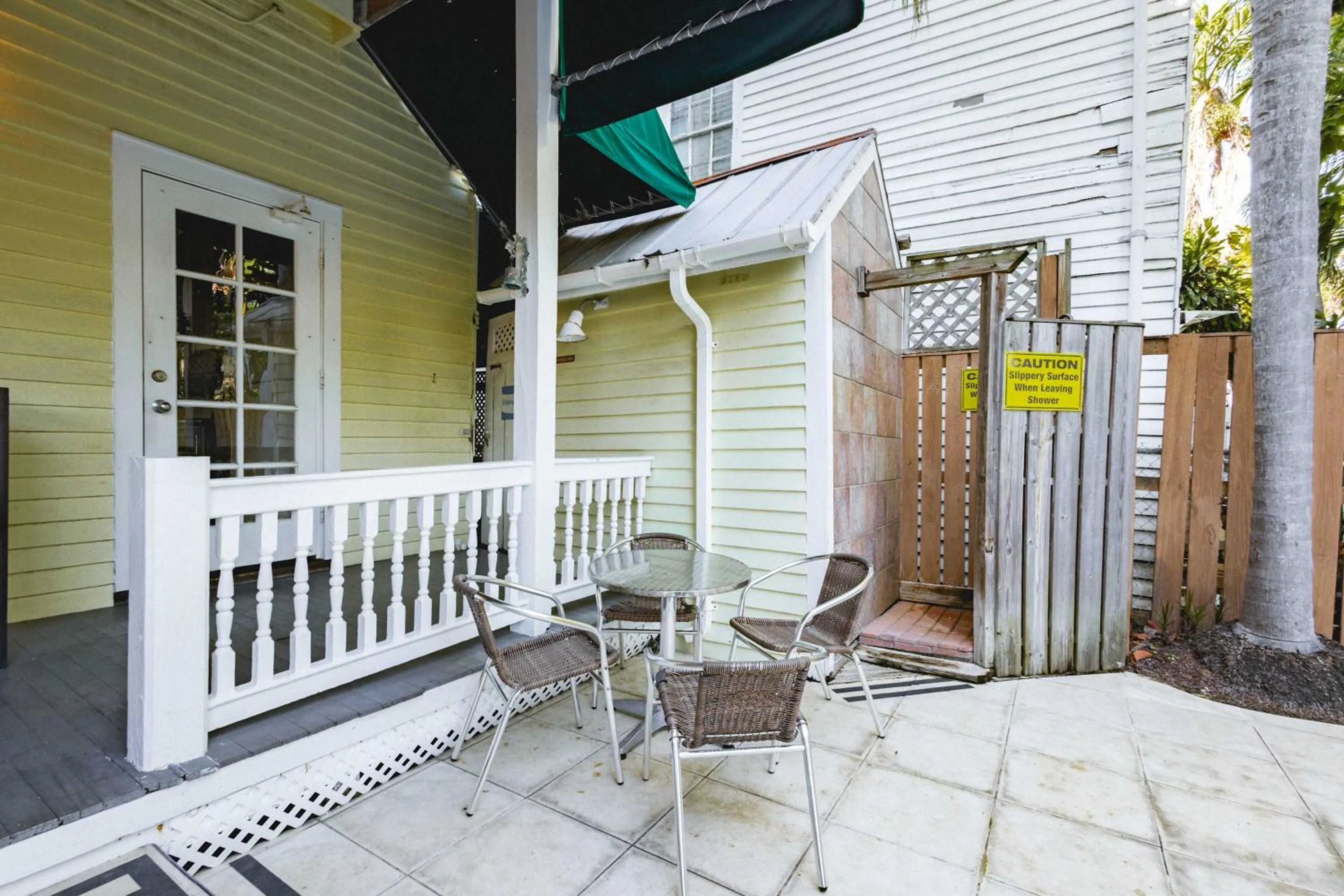 The Curry House - Entire Complex