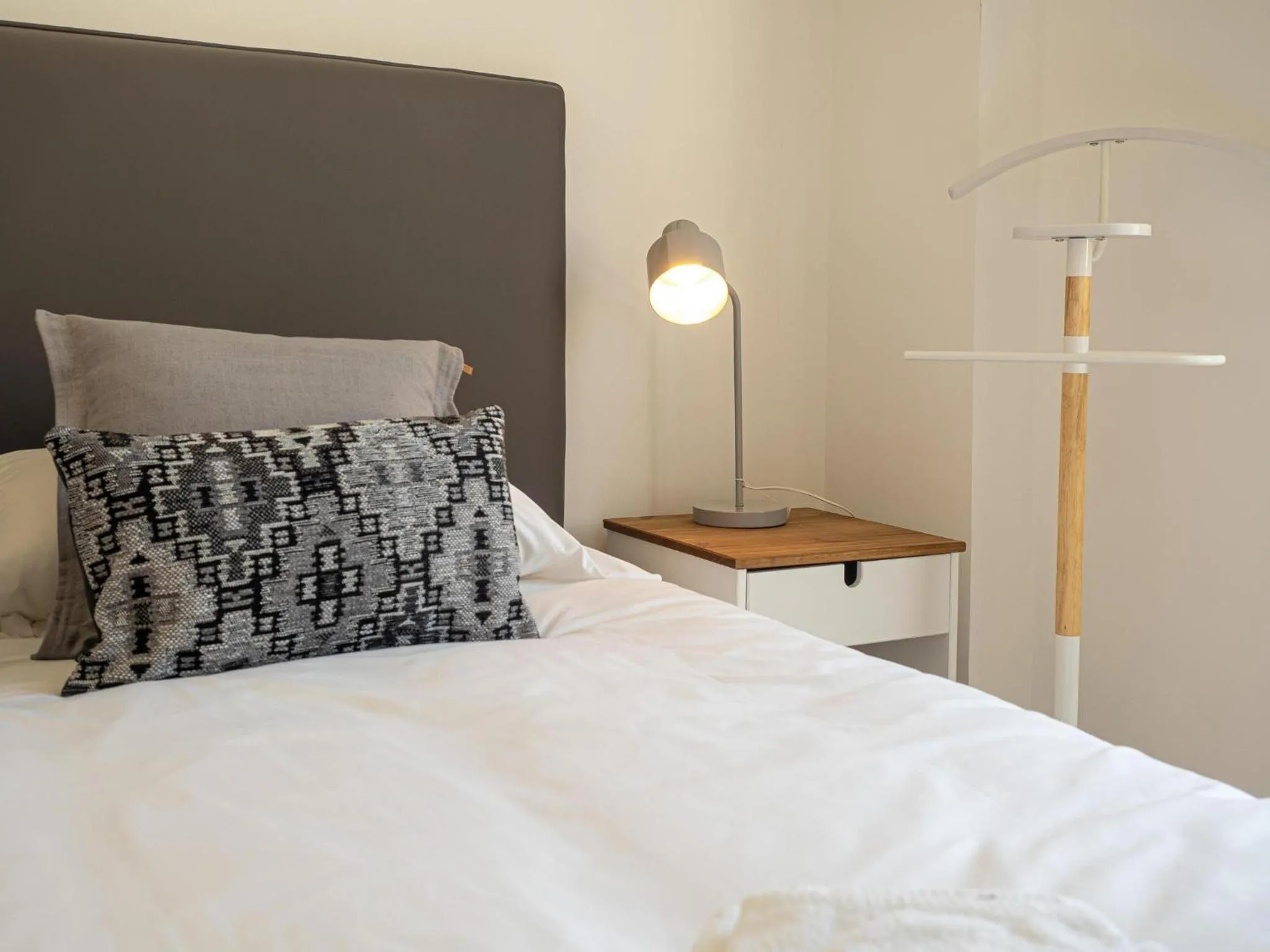 Bed in Small Oasis 2375 Sea View