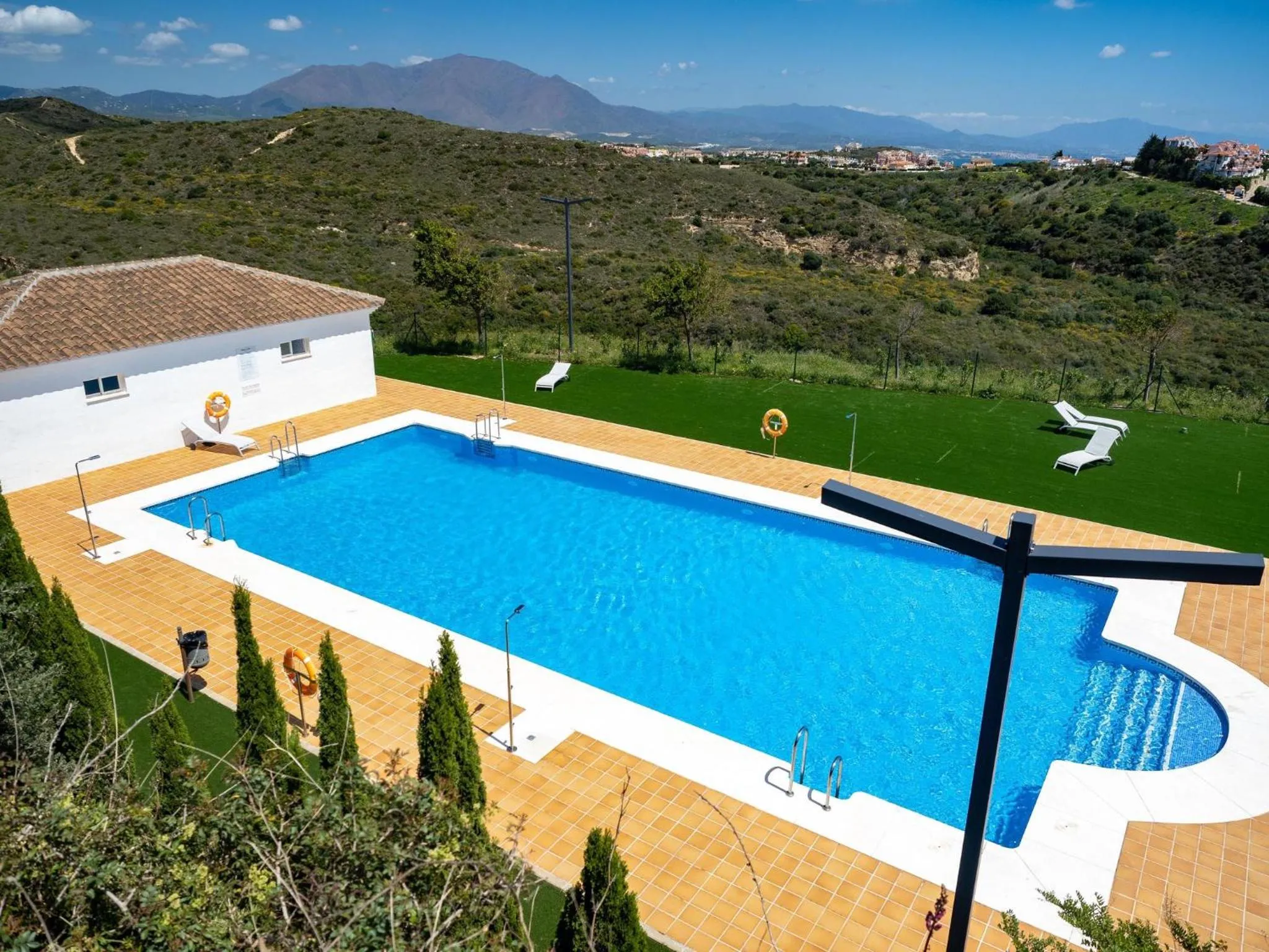Swimming pool in Small Oasis 2375 Sea View