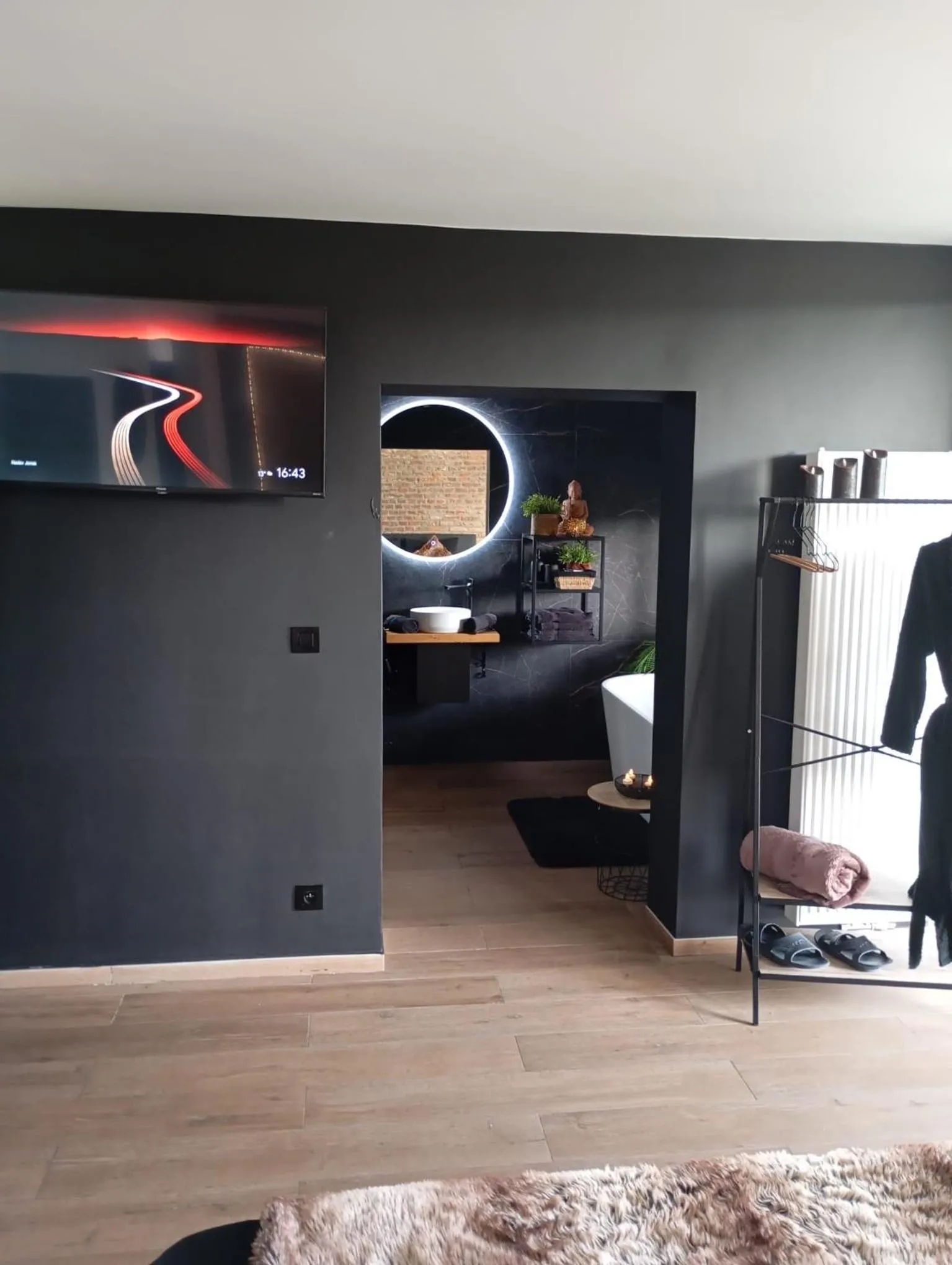 Bed in Suite Tino - Jacuzzi privé, cabine infrarouge & vue