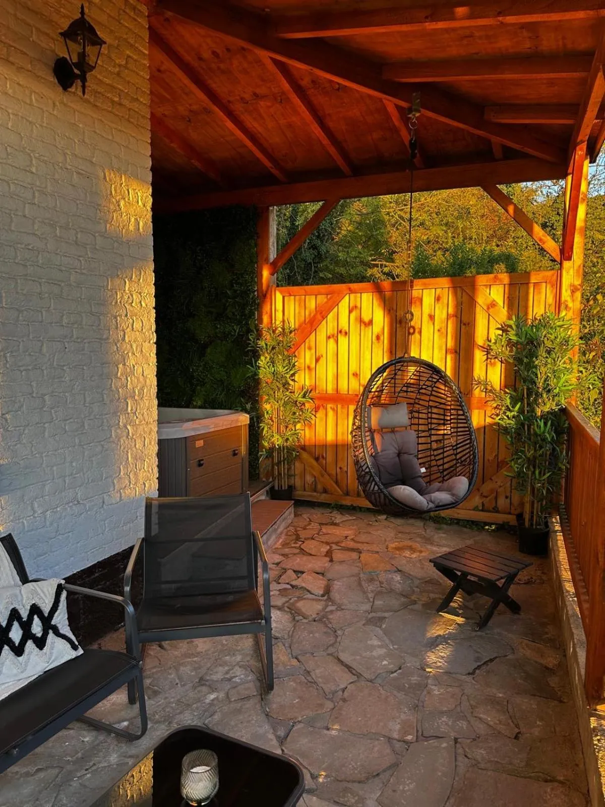 Suite Tino - Jacuzzi privé, cabine infrarouge & vue