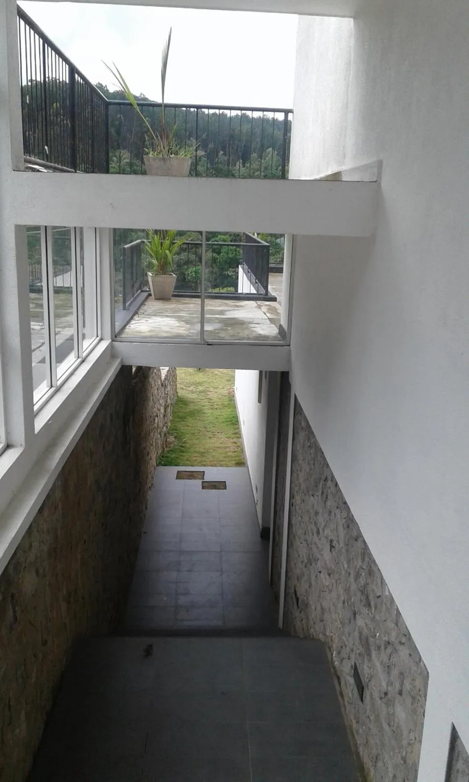 Property building in Alta Vista